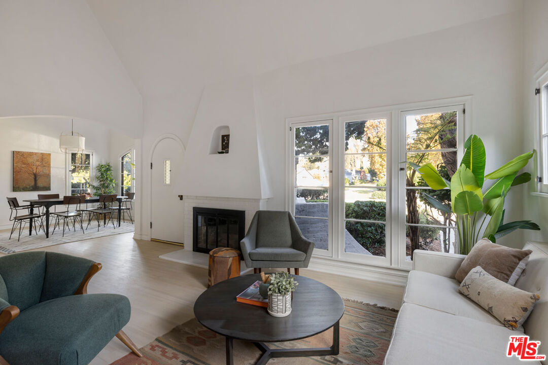 Los Angeles, California, 90041, United States, 3 Bedrooms Bedrooms, ,3 BathroomsBathrooms,Residential,For Sale,2001865