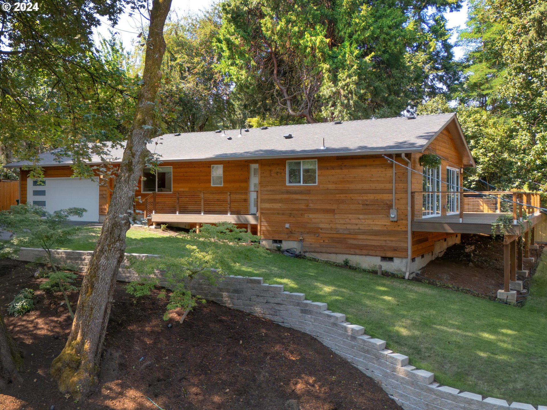 818 Ash St, Lake Oswego, Oregon, 97034, United States, 3 Bedrooms Bedrooms, ,2 BathroomsBathrooms,Residential,For Sale,818 Ash St,1602633