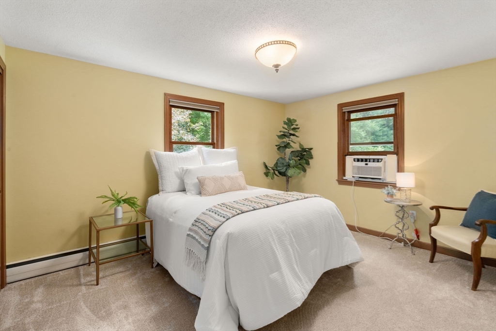 Norwood, Massachusetts, 02062, United States, 3 Bedrooms Bedrooms, ,2 BathroomsBathrooms,Residential,For Sale,1913621
