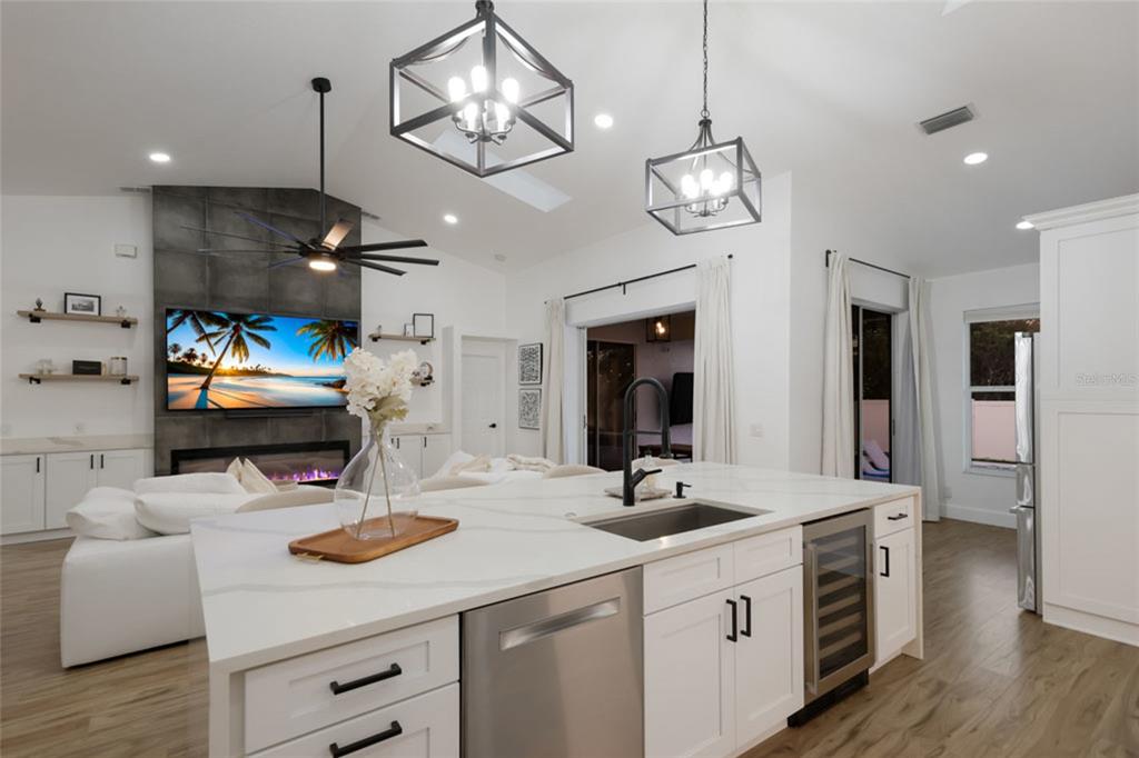 Osprey, Florida, 34229, United States, 4 Bedrooms Bedrooms, ,2 BathroomsBathrooms,Residential,For Sale,2003477