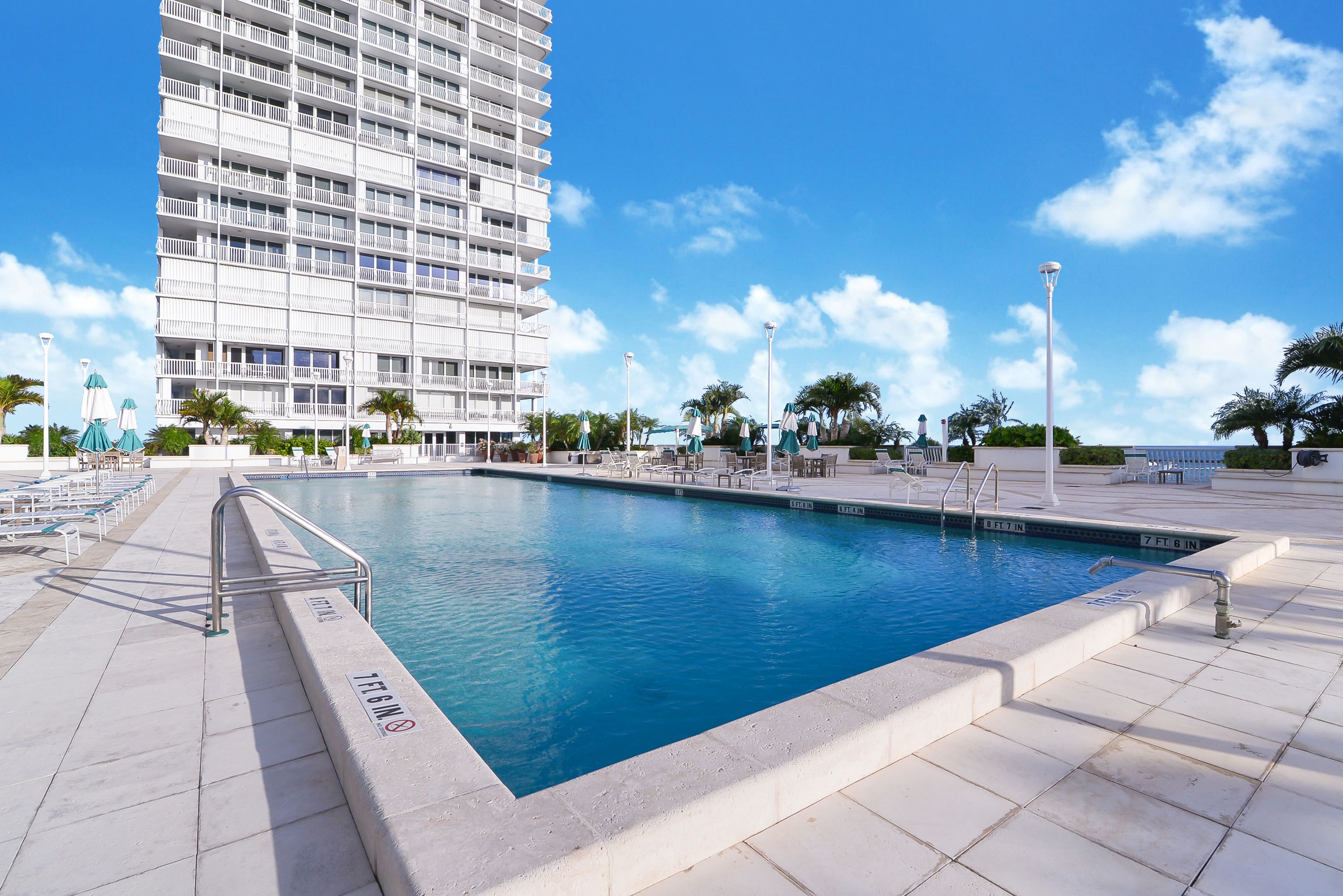  2200 S Ocean Ln, Fort Lauderdale, FL, 33316 - 物件實景