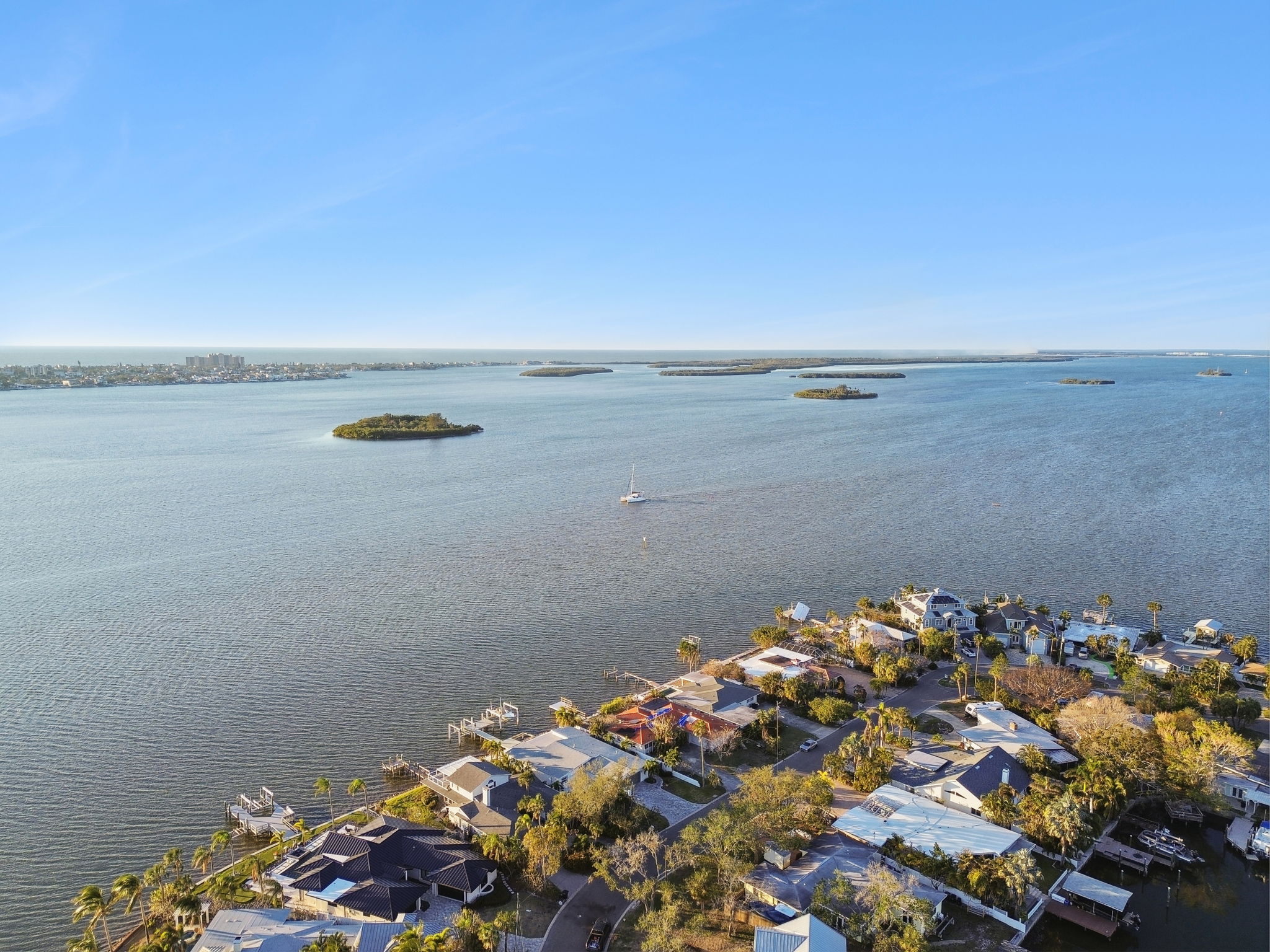 Clearwater, Florida, 33755, United States, 3 Bedrooms Bedrooms, ,2 BathroomsBathrooms,Residential,For Sale,1980754