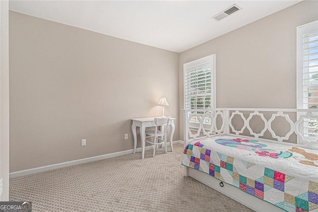 Roswell, Georgia, 30075, United States, 6 Bedrooms Bedrooms, ,5 BathroomsBathrooms,Residential,For Sale,1894243