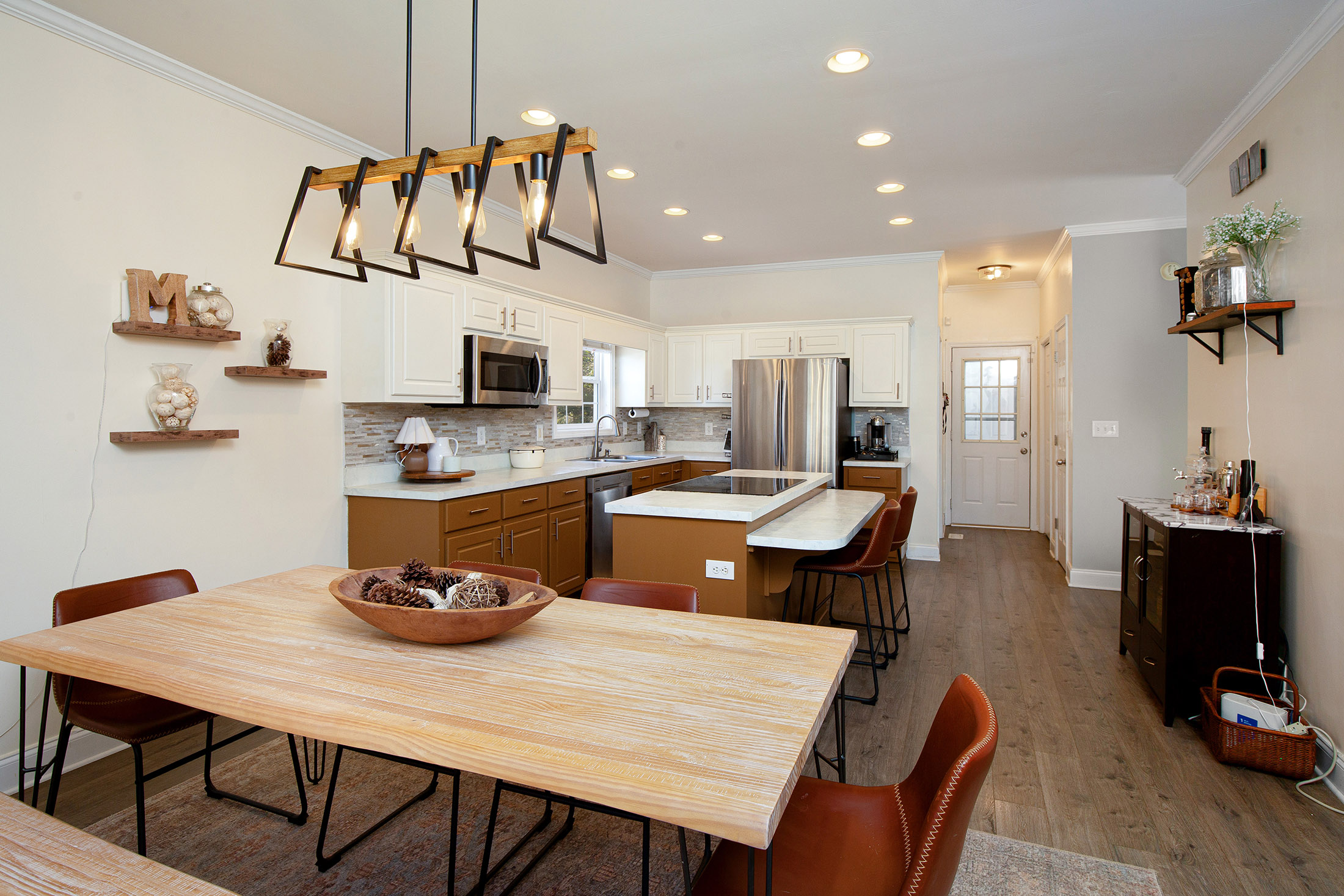  Home Offers Comfort, Style, and Accessibility—An Opportunity Not to be Missed - 物件實景