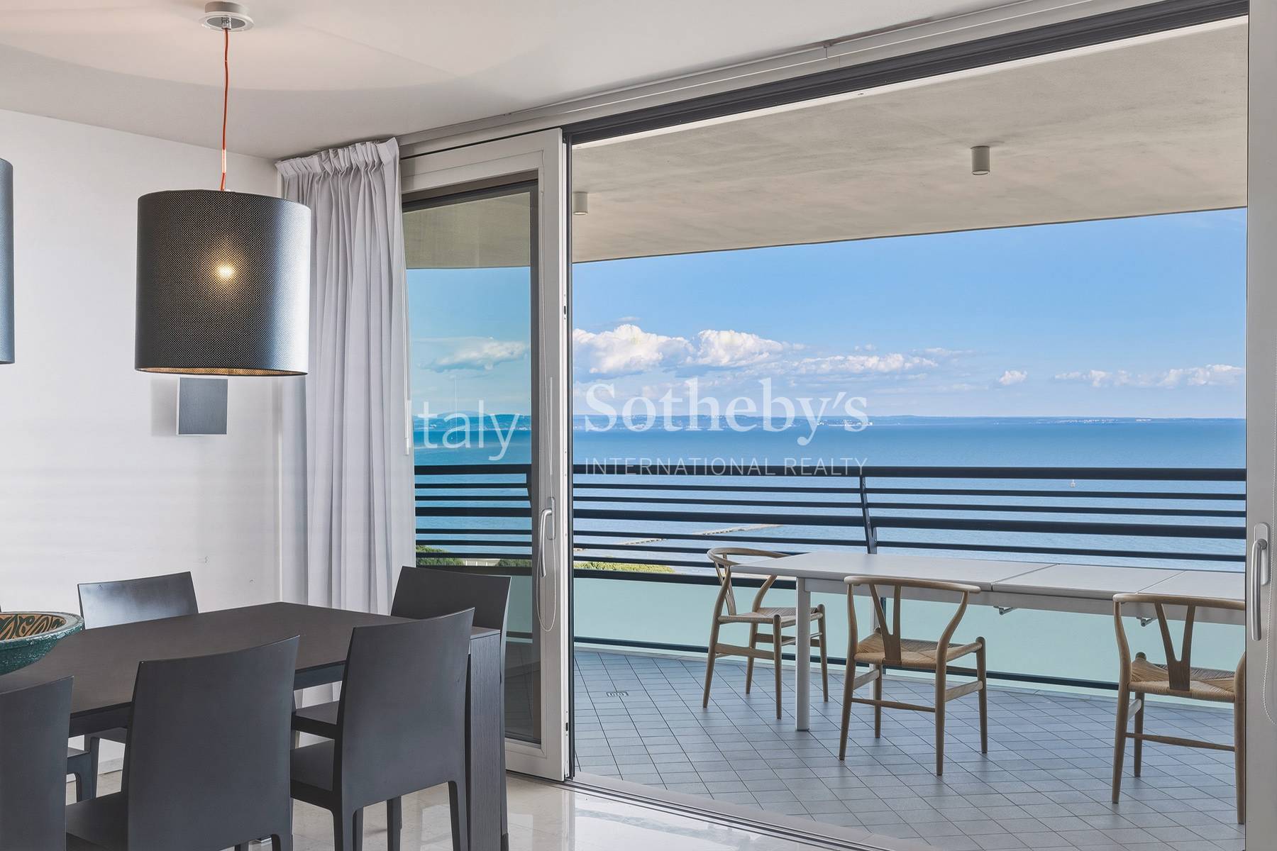 Modern penthouse with spectacular sea view in Grado - 物件實景
