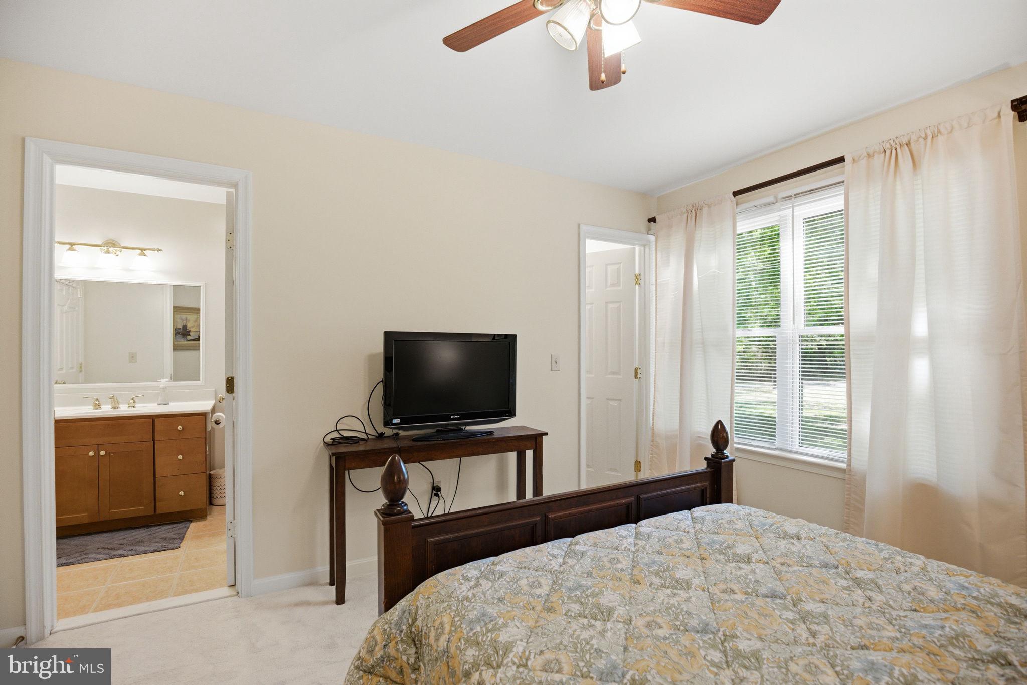 Avenue, Maryland, 20609, United States, 5 Bedrooms Bedrooms, ,4 BathroomsBathrooms,Residential,For Sale,2049341