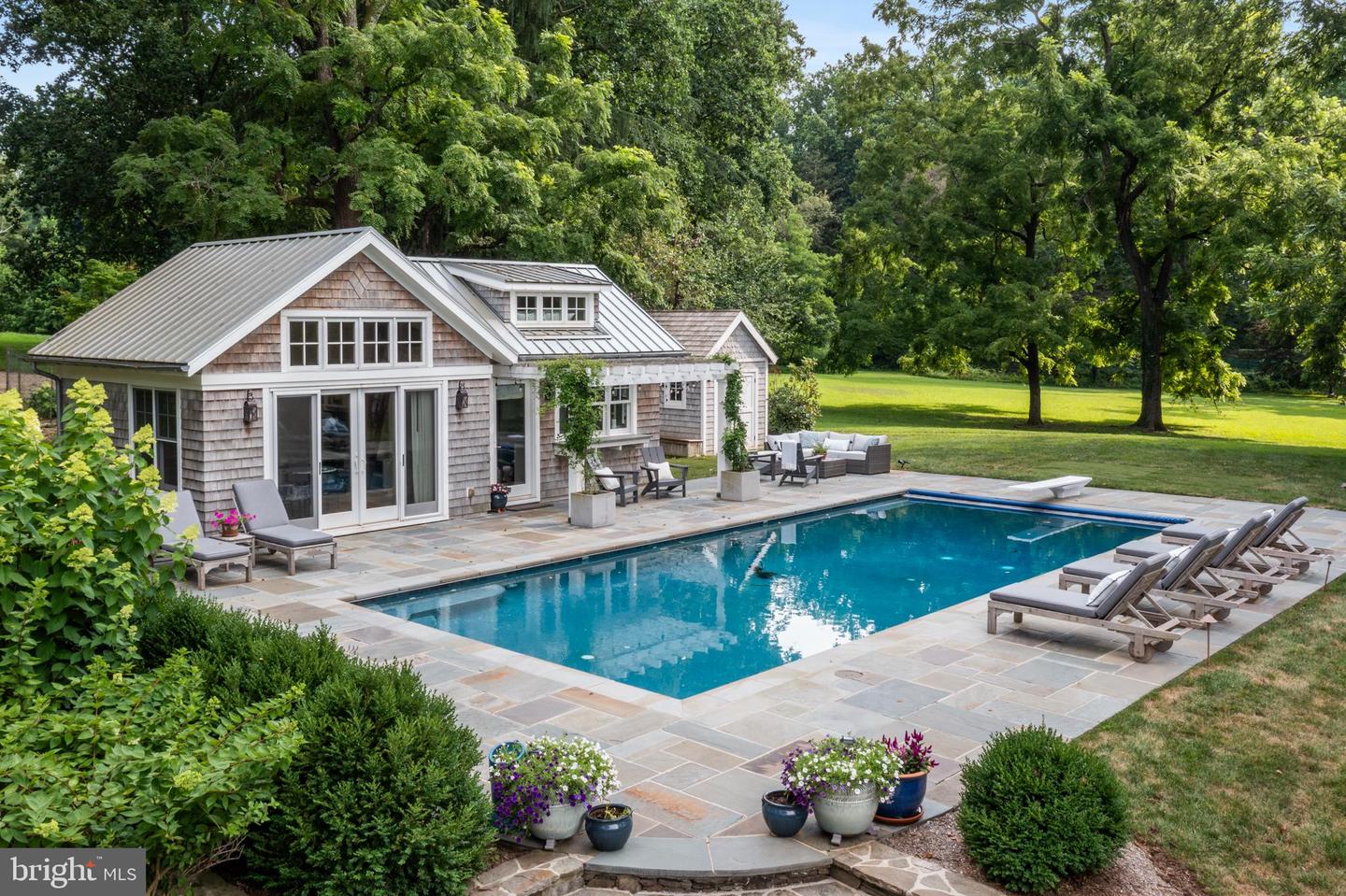 Annapolis, Maryland, 21403, United States, 5 Bedrooms Bedrooms, ,4 BathroomsBathrooms,Residential,For Sale,1895368
