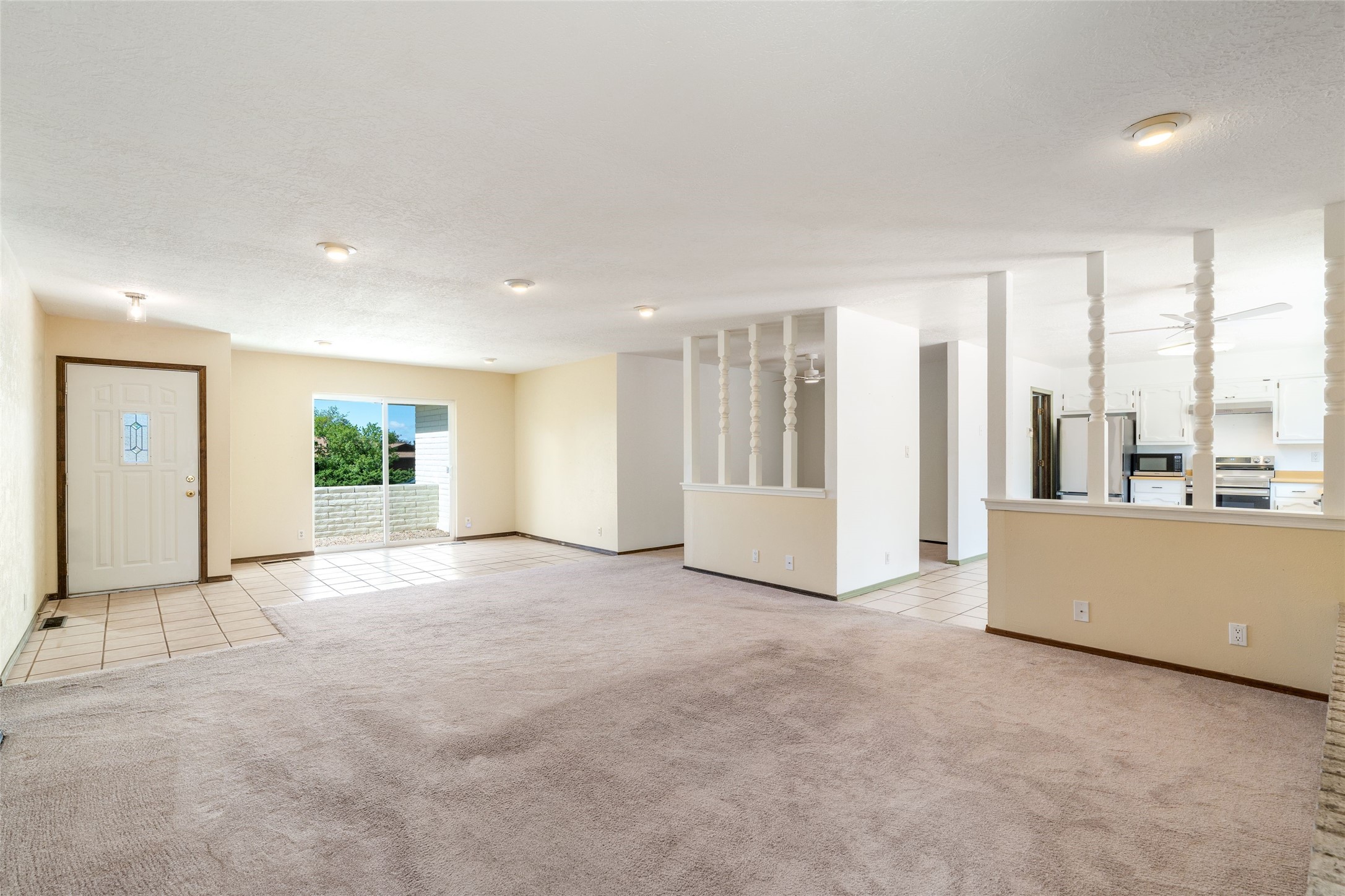  2211 Portavela St. - 物件實景