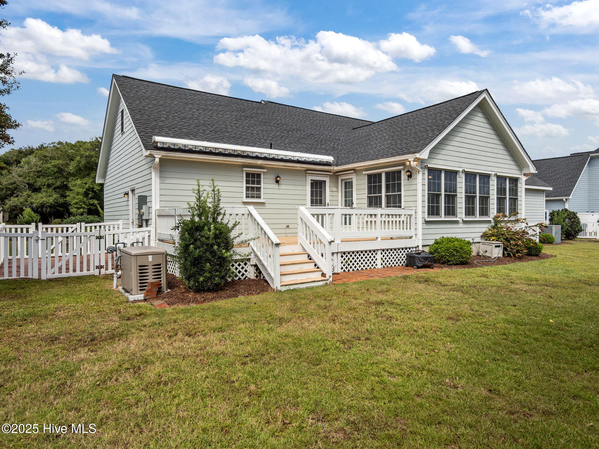 Cedar Point, North Carolina, 28584, United States, 3 Bedrooms Bedrooms, ,2 BathroomsBathrooms,Residential,For Sale,1957404