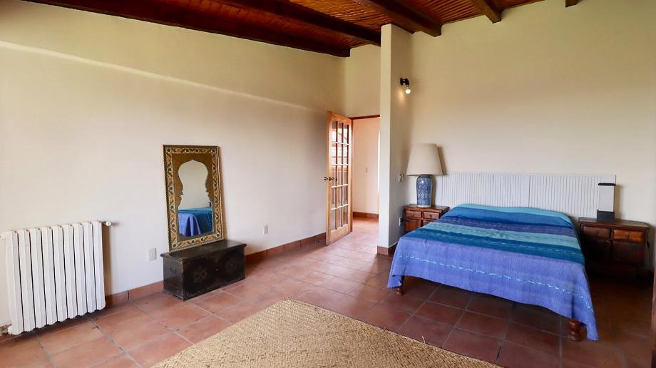 Pátzcuaro, Michoacán de Ocampo, 61608, Mexico, 4 Bedrooms Bedrooms, ,3 BathroomsBathrooms,Residential,For Sale,1917214