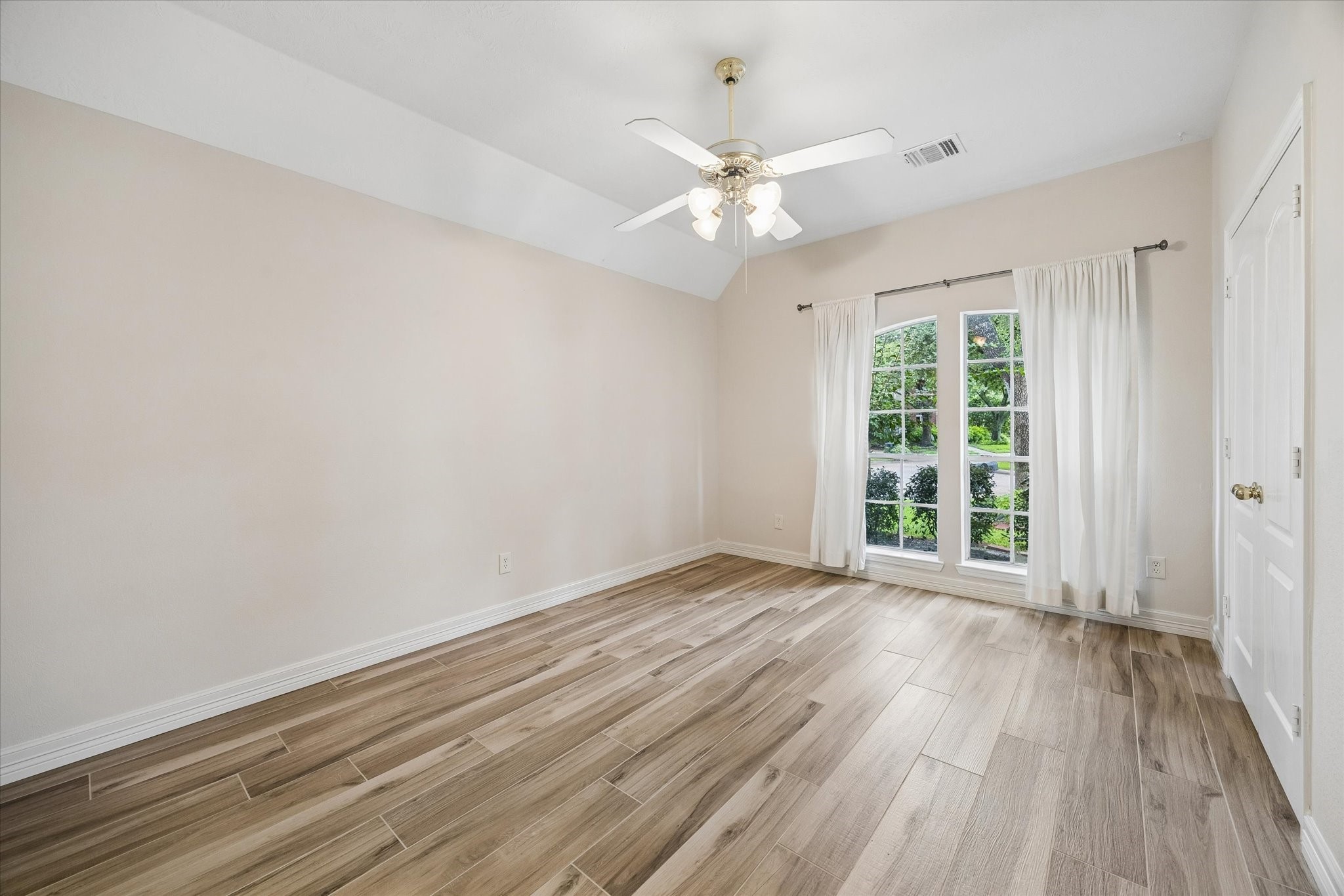  5306 Summerland Ridge Court - 物件實景