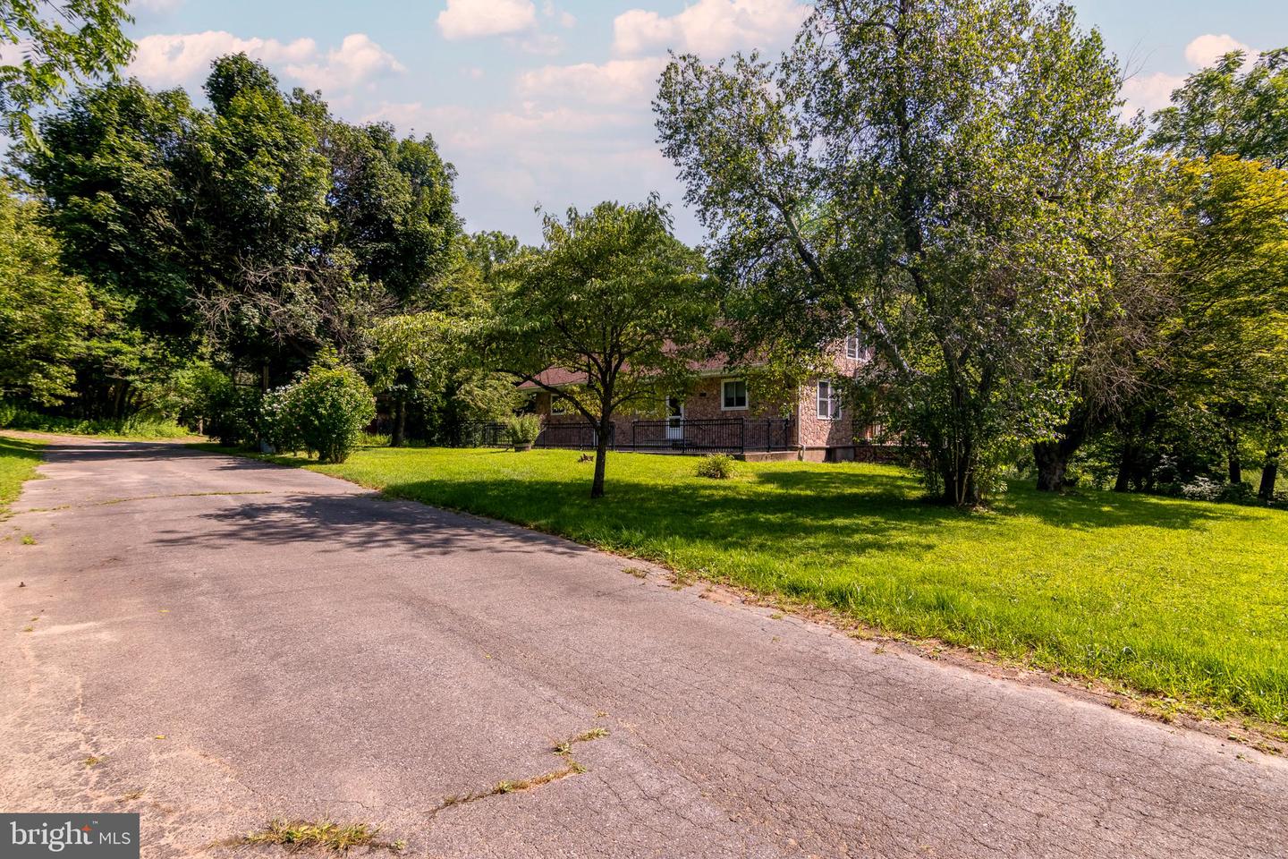 Washington, New Jersey, 07882, United States, 3 Bedrooms Bedrooms, ,2 BathroomsBathrooms,Residential,For Sale,1911658