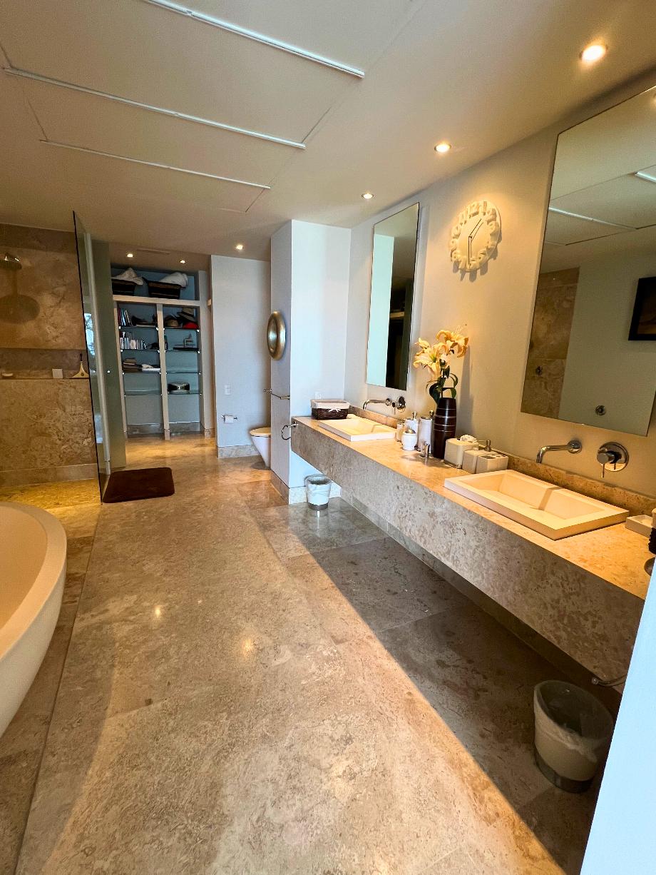 Puerto Vallarta, Jalisco, 48390, Mexico, 3 Bedrooms Bedrooms, ,3 BathroomsBathrooms,Residential,For Sale,1917798
