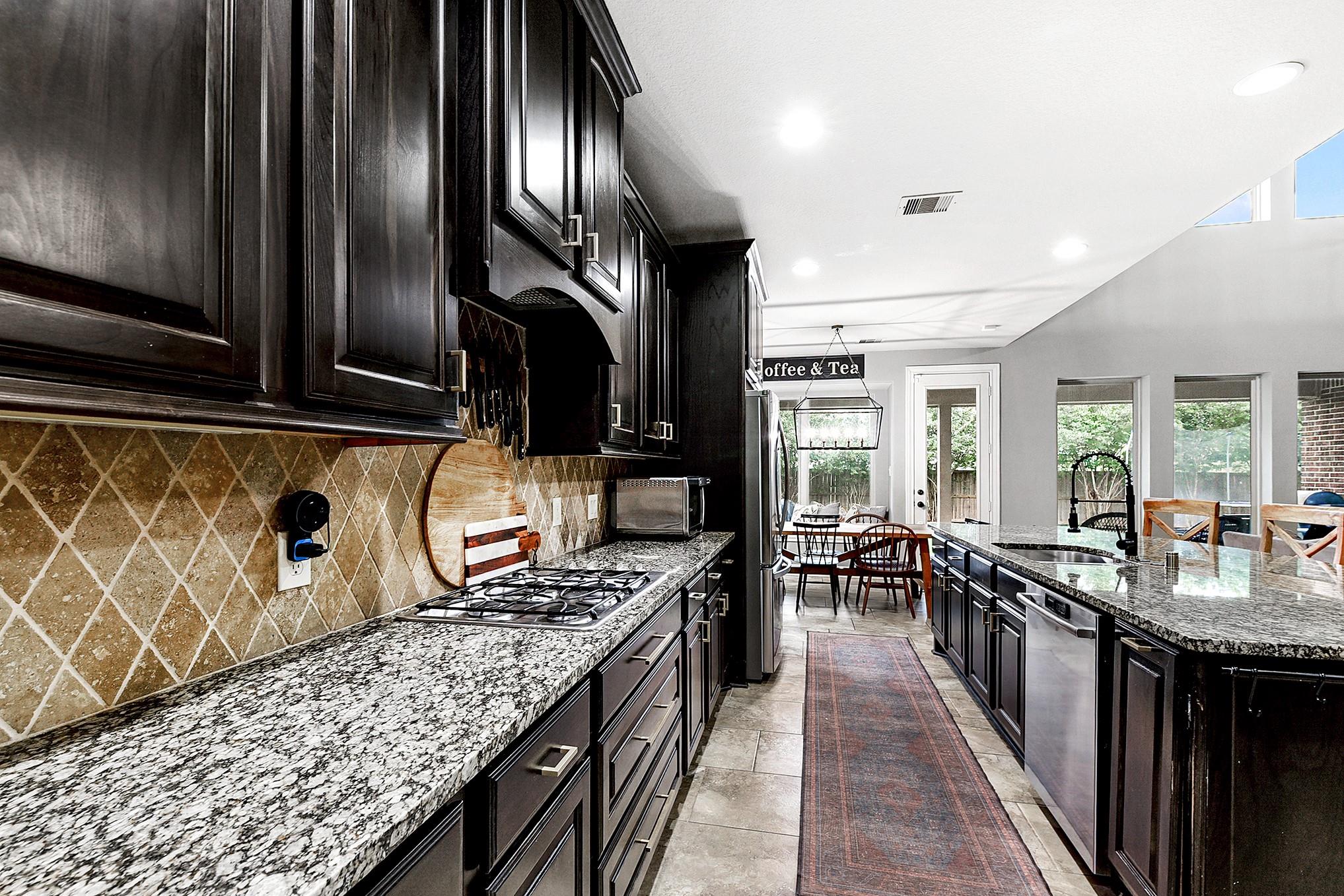 Katy, Texas, 77494, United States, 5 Bedrooms Bedrooms, ,5 BathroomsBathrooms,Residential,For Sale,2048040