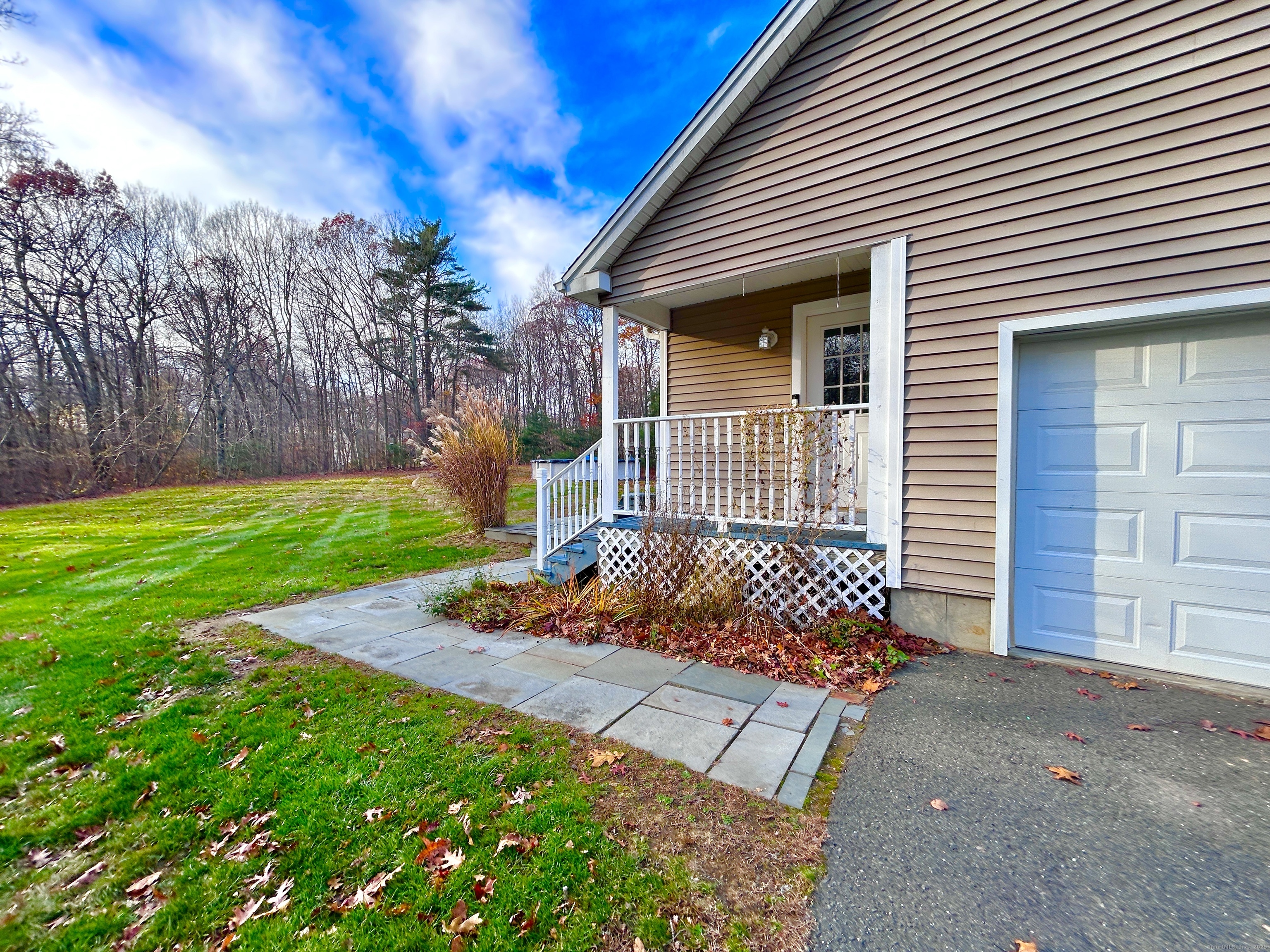 Oxford, Connecticut, 06478, United States, 4 Bedrooms Bedrooms, ,3 BathroomsBathrooms,Residential,For Sale,1993487