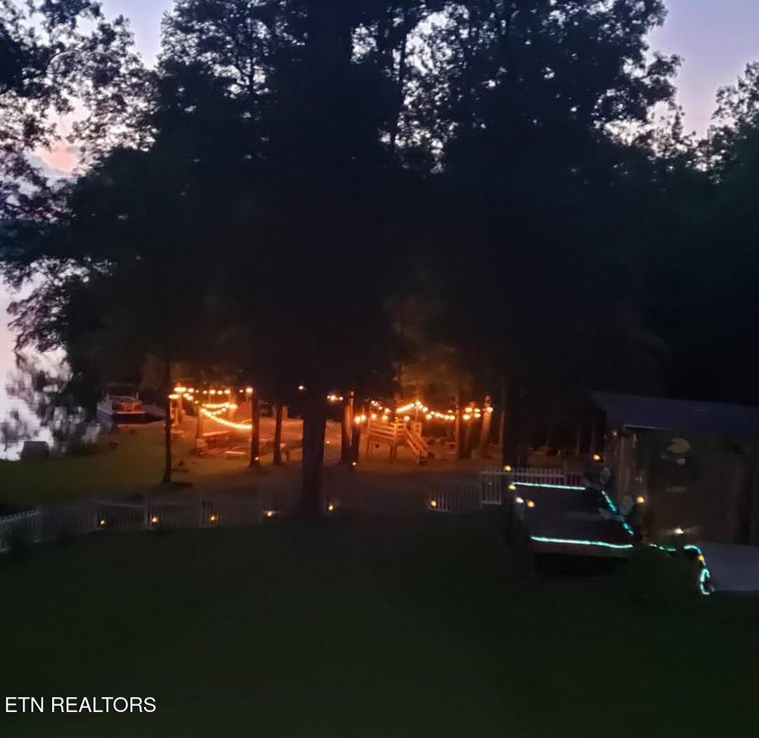 Kingston, Tennessee, 37763, United States, 4 Bedrooms Bedrooms, ,2 BathroomsBathrooms,Residential,For Sale,1850239