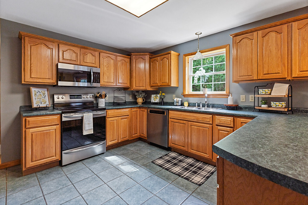 Palermo, Maine, 04354, United States, 3 Bedrooms Bedrooms, ,3 BathroomsBathrooms,Residential,For Sale,1885908