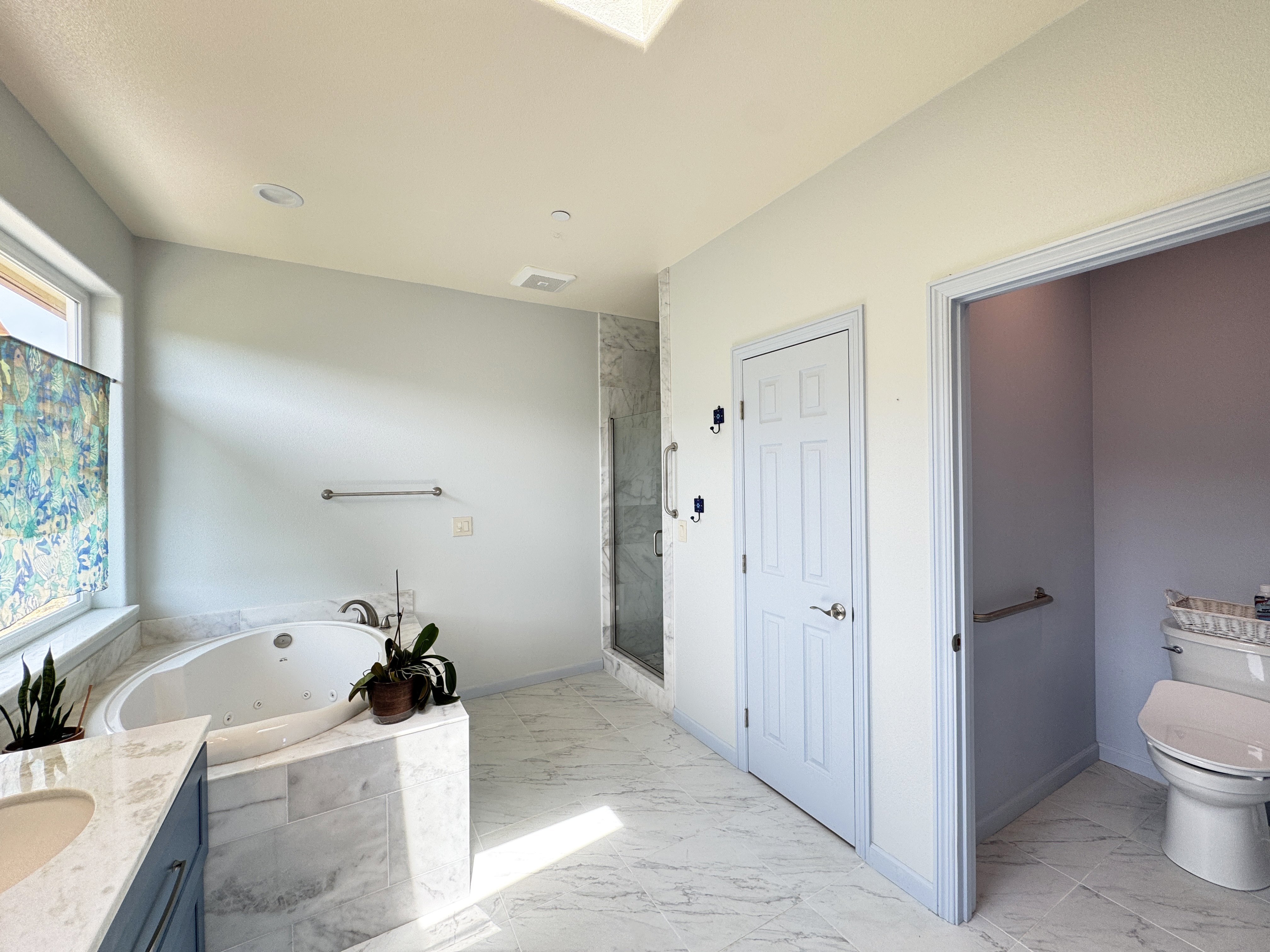 Redwood Valley, California, 95470, United States, 3 Bedrooms Bedrooms, ,3 BathroomsBathrooms,Residential,For Sale,1889817