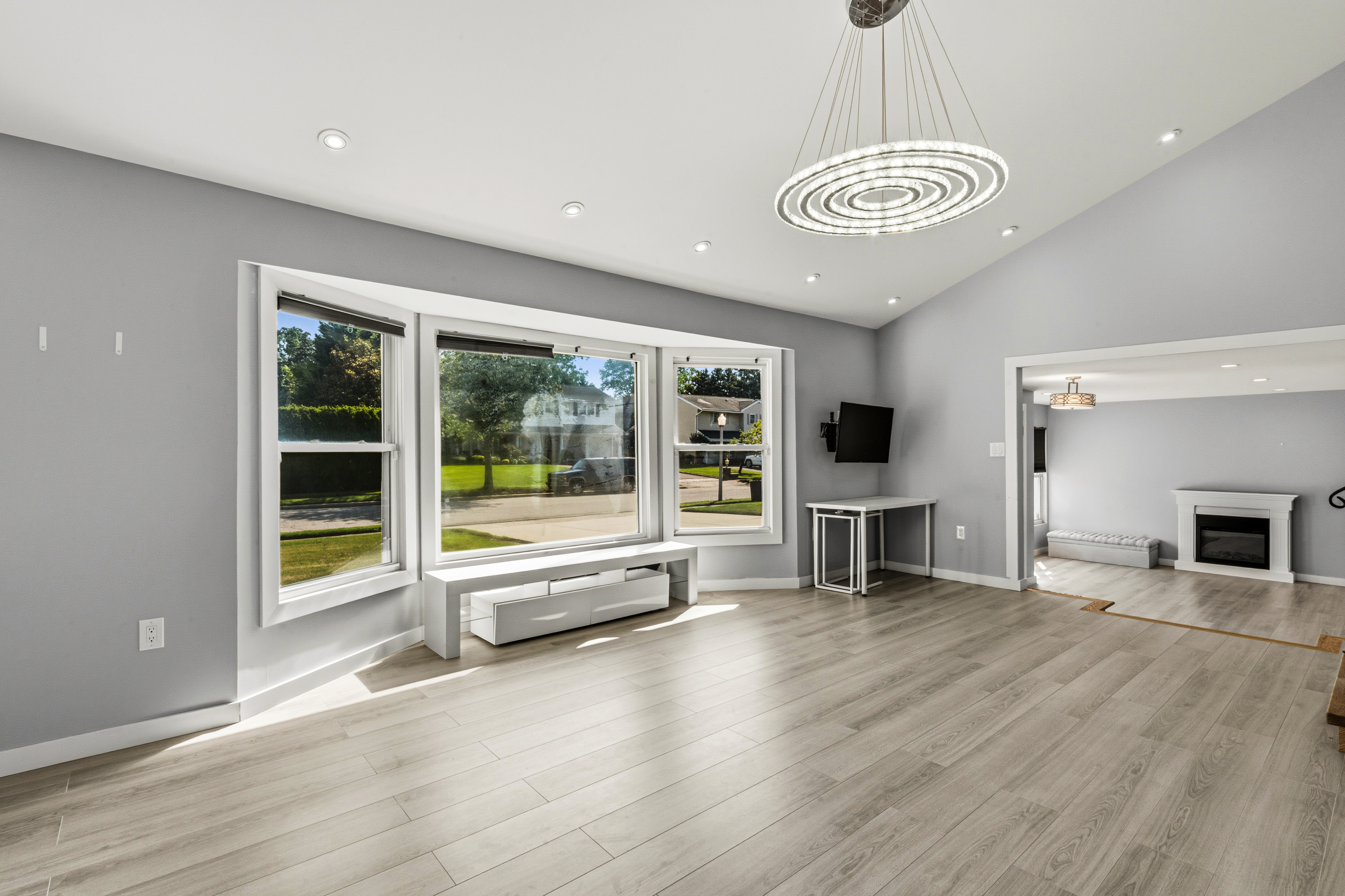  31 Sutton Hill Lane, Manhasset Hills, NY, 11040 - 物件實景