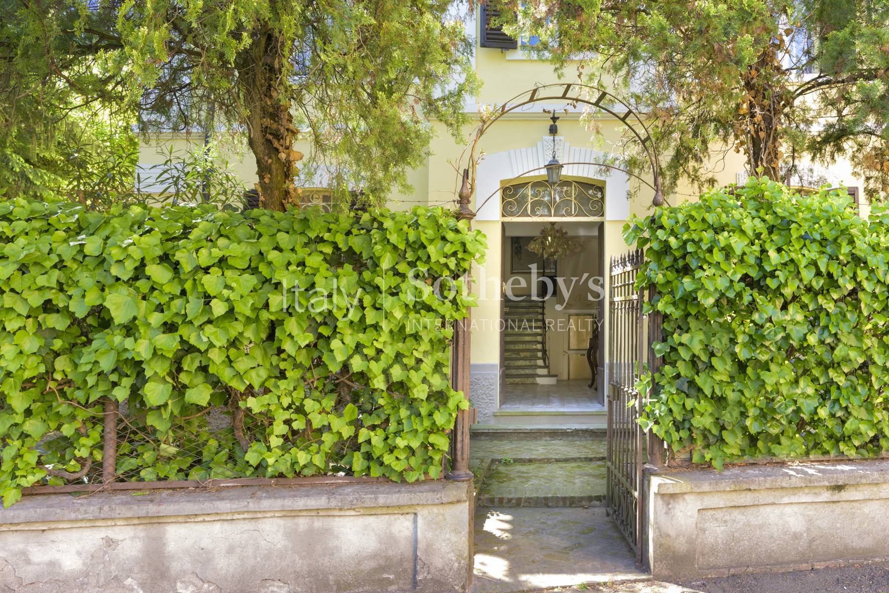  Classical detached house with private garden - 物件實景