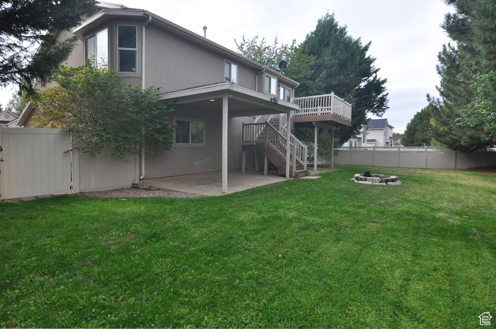 Clinton, Utah, 84015, United States, 4 Bedrooms Bedrooms, ,3 BathroomsBathrooms,Residential,For Sale,1970370