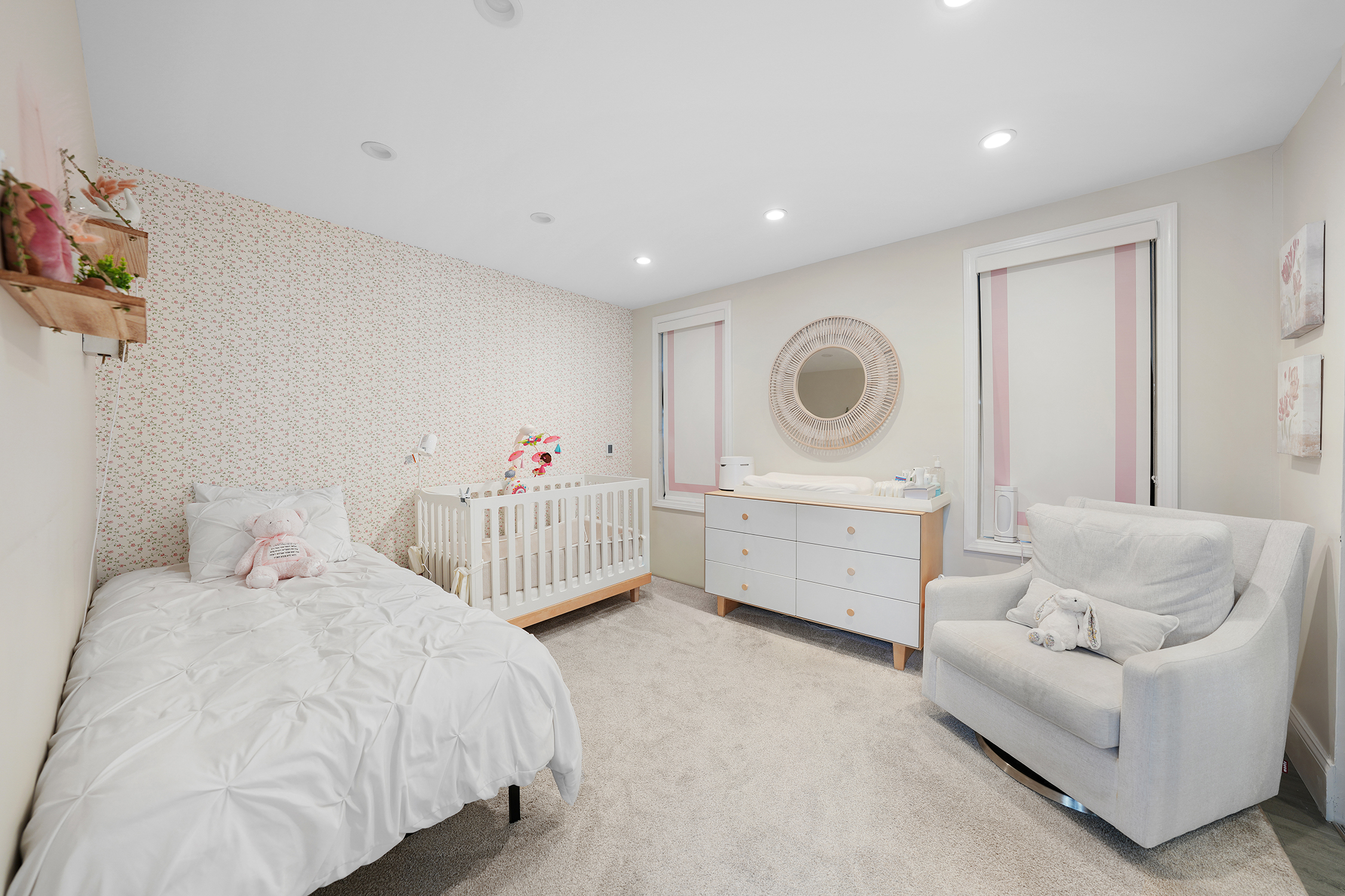 Brooklyn, New York, 11230, United States, 4 Bedrooms Bedrooms, ,4 BathroomsBathrooms,Residential,For Sale,1981094