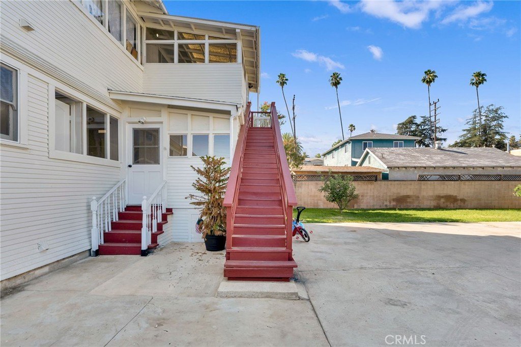 Los Angeles, California, 90042, United States, 3 Bedrooms Bedrooms, ,2 BathroomsBathrooms,Residential,For Sale,1921090