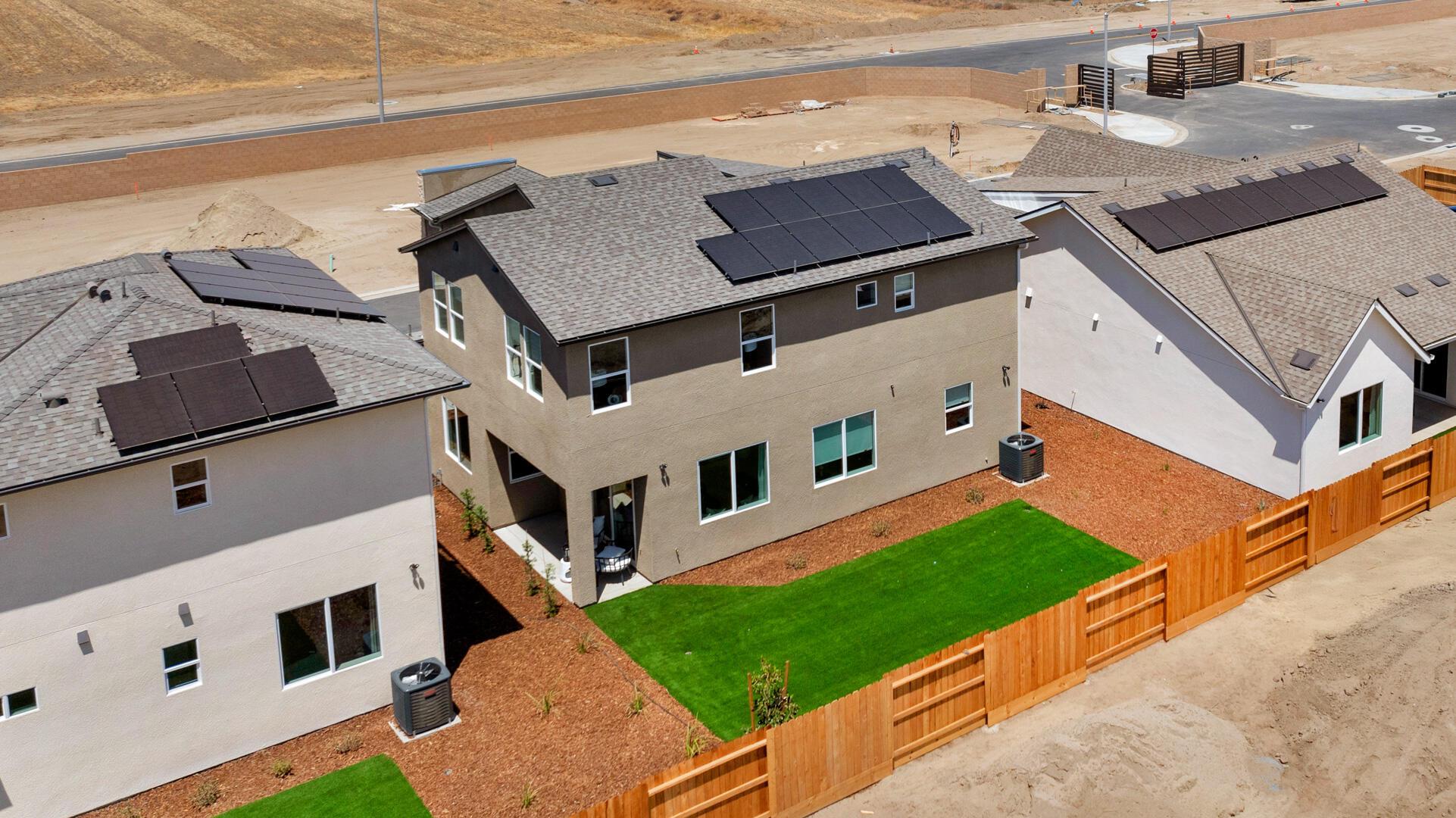 Tulare, California, 93274, United States, 3 Bedrooms Bedrooms, ,3 BathroomsBathrooms,Residential,For Sale,1860866