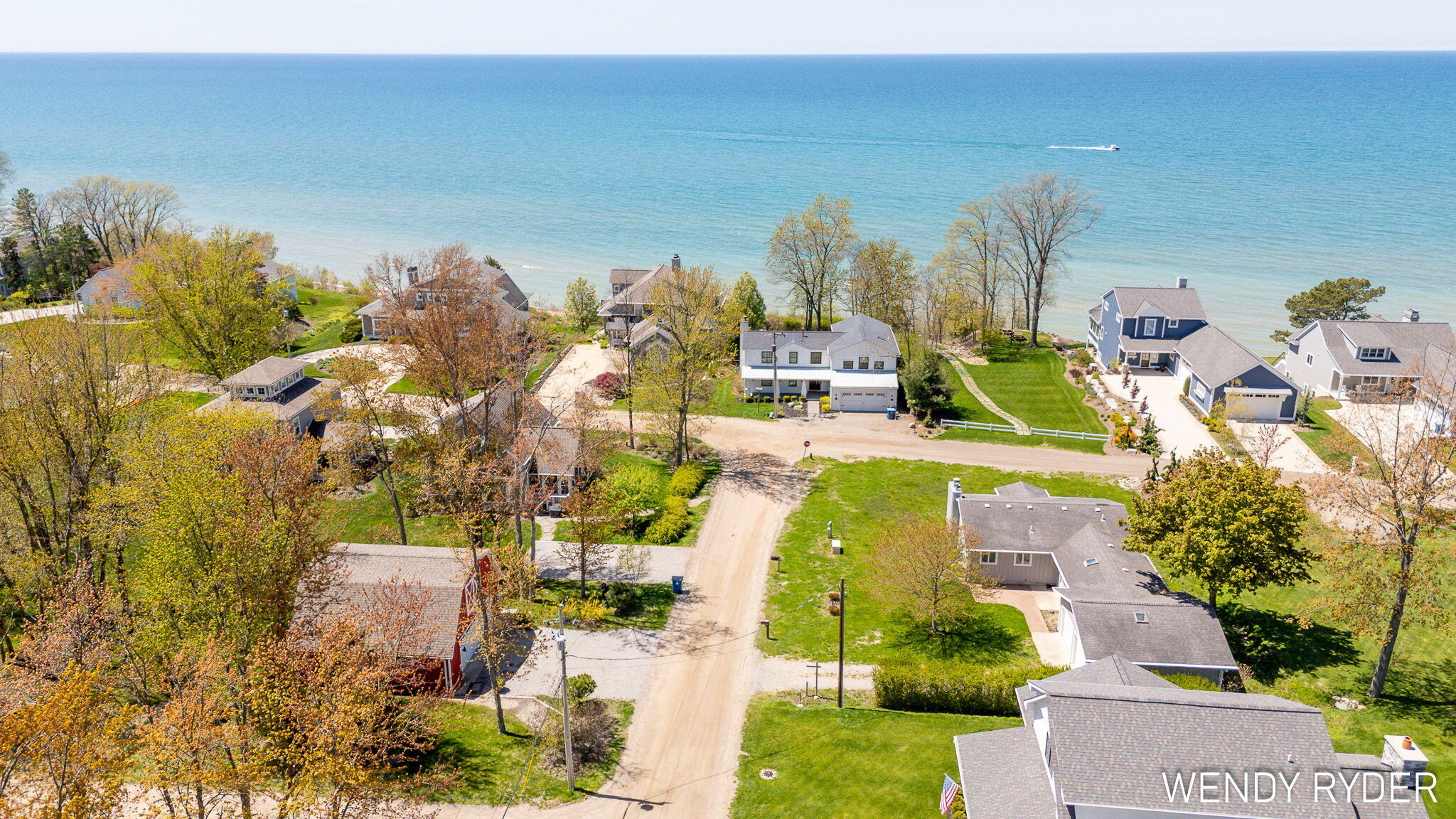 South Haven, Michigan, 49090, United States, 4 Bedrooms Bedrooms, ,4 BathroomsBathrooms,Residential,For Sale,1907418