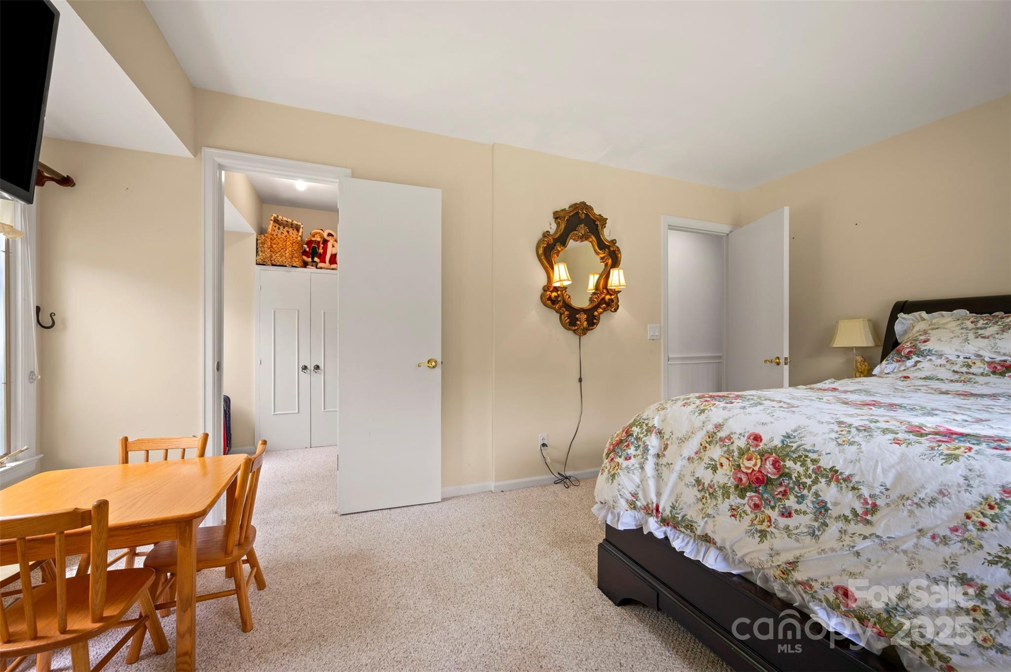 Columbus, North Carolina, 28722, United States, 4 Bedrooms Bedrooms, ,5 BathroomsBathrooms,Residential,For Sale,1828347