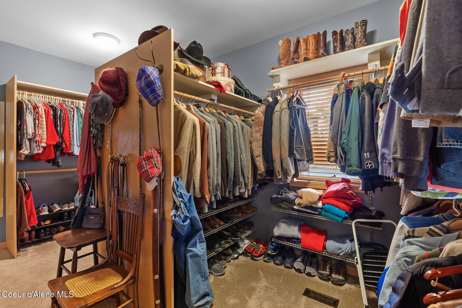 Hayden Lake, Idaho, 83835, United States, 4 Bedrooms Bedrooms, ,3 BathroomsBathrooms,Residential,For Sale,2007766