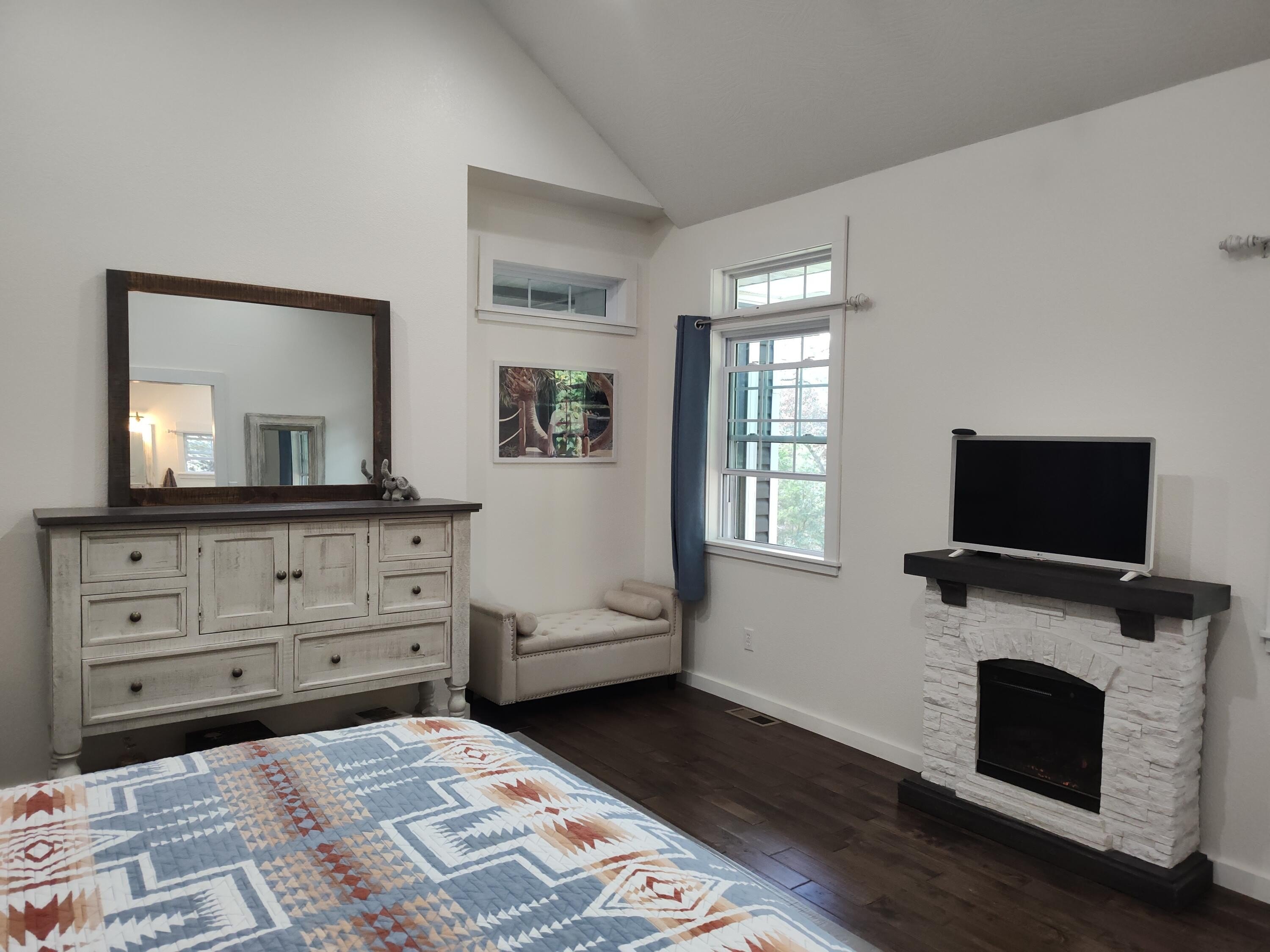 Buffalo, Missouri, 65622, United States, 3 Bedrooms Bedrooms, ,2 BathroomsBathrooms,Residential,For Sale,1974176