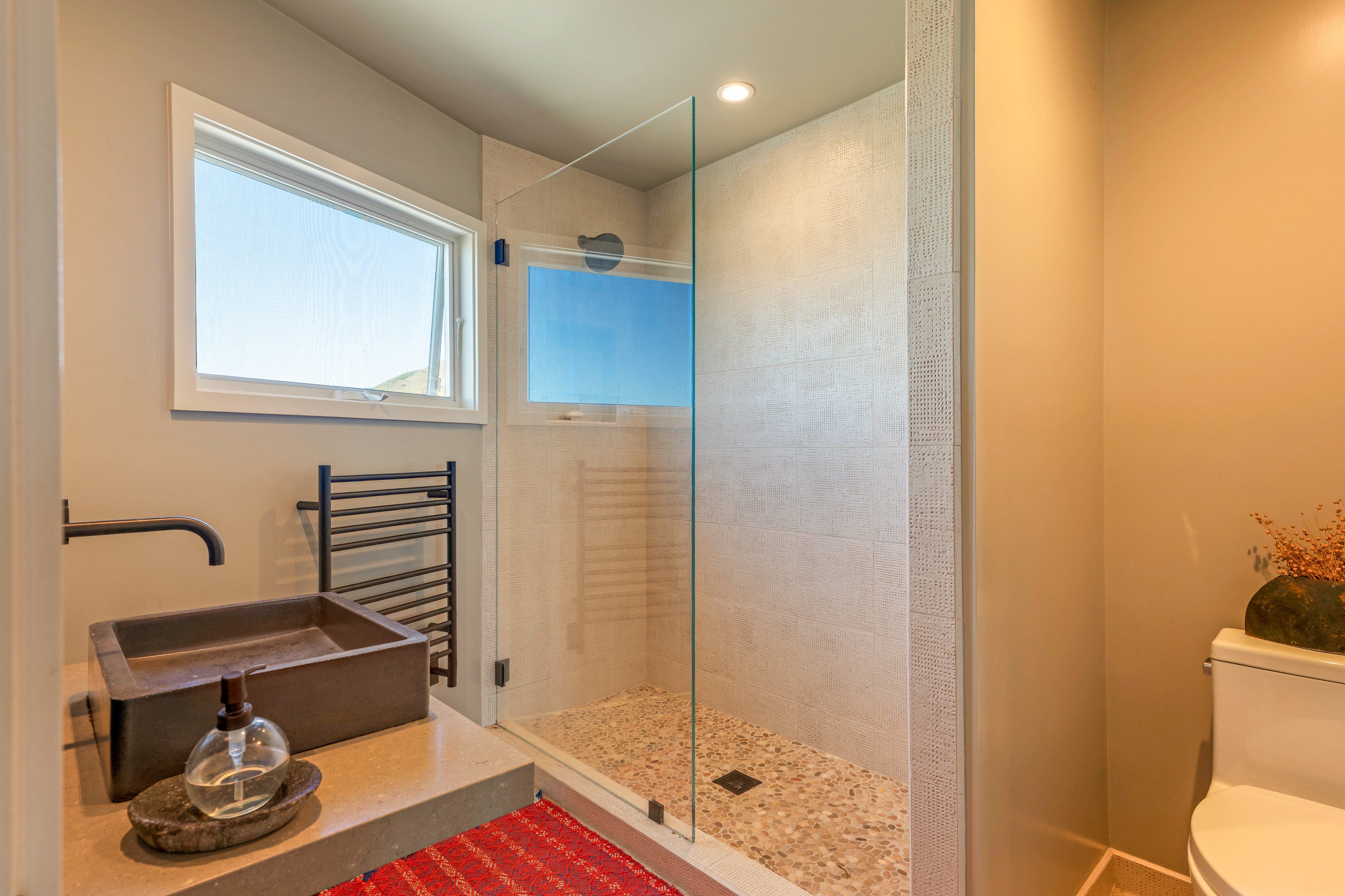  7187 Cliff Avenue, Bodega Bay, CA 94923 - 物件實景