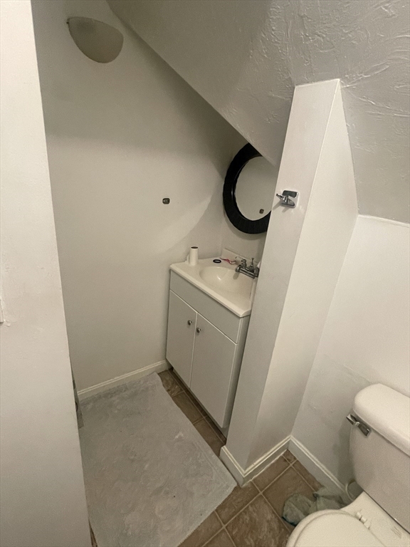 Marlborough, Massachusetts, 01752, United States, 6 Bedrooms Bedrooms, ,3 BathroomsBathrooms,Residential,For Sale,1976368