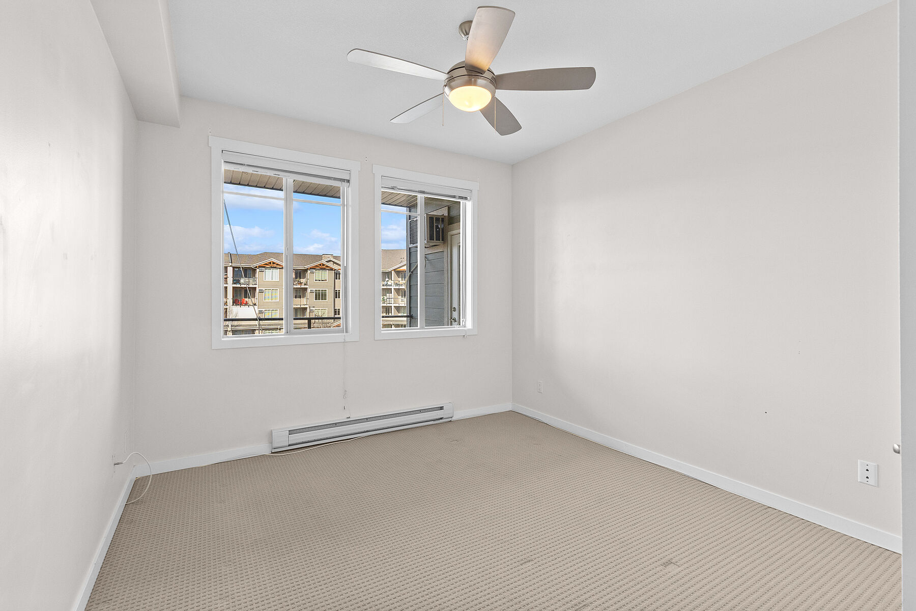  Mission Meadows Condo - 物件實景