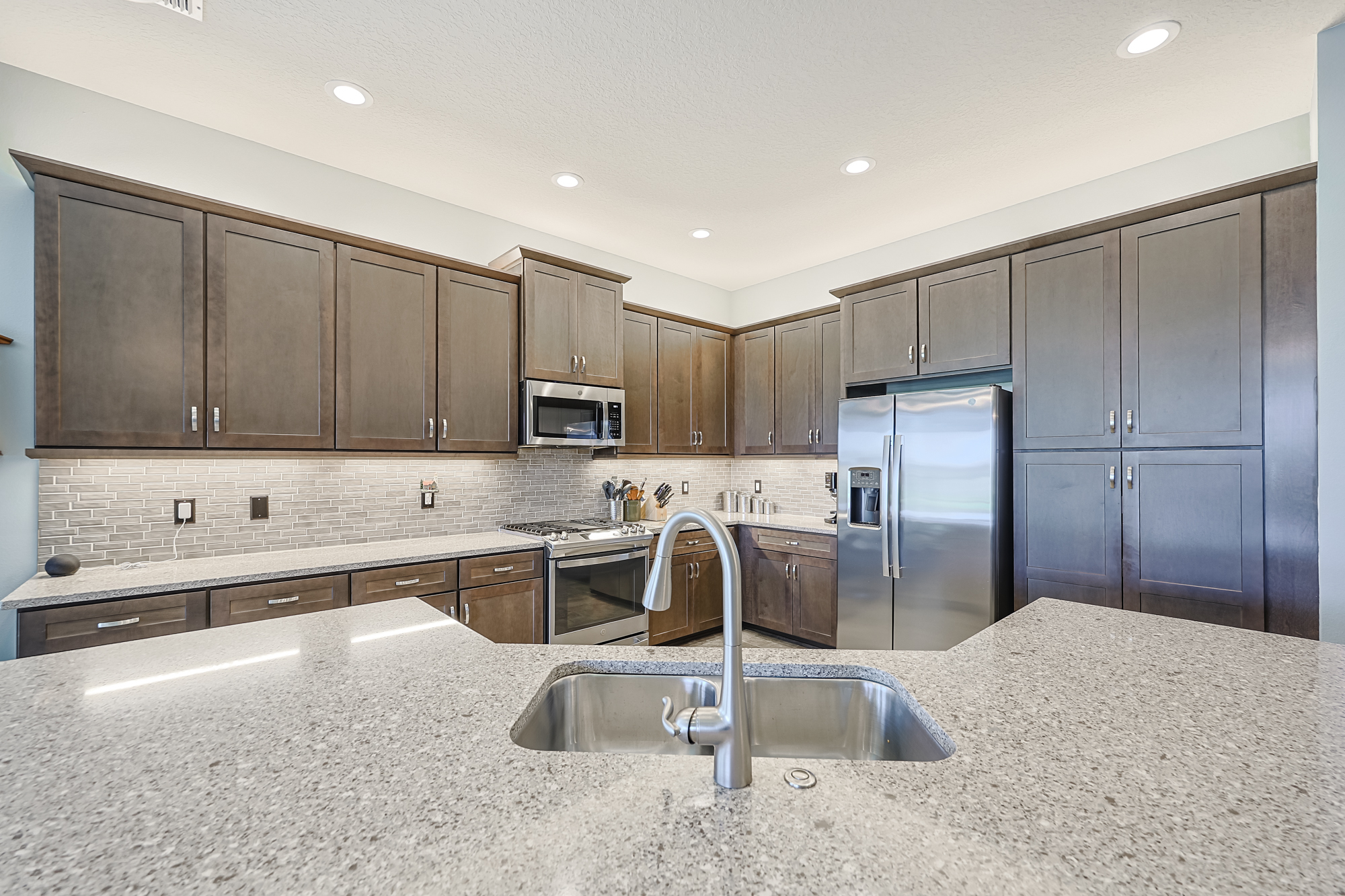 Wimauma, Florida, 33598, United States, 3 Bedrooms Bedrooms, ,3 BathroomsBathrooms,Residential,For Sale,1982266