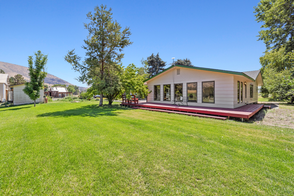 KLAMATH FALLS, Oregon, 97603, United States, 3 Bedrooms Bedrooms, ,2 BathroomsBathrooms,Residential,For Sale,1984285