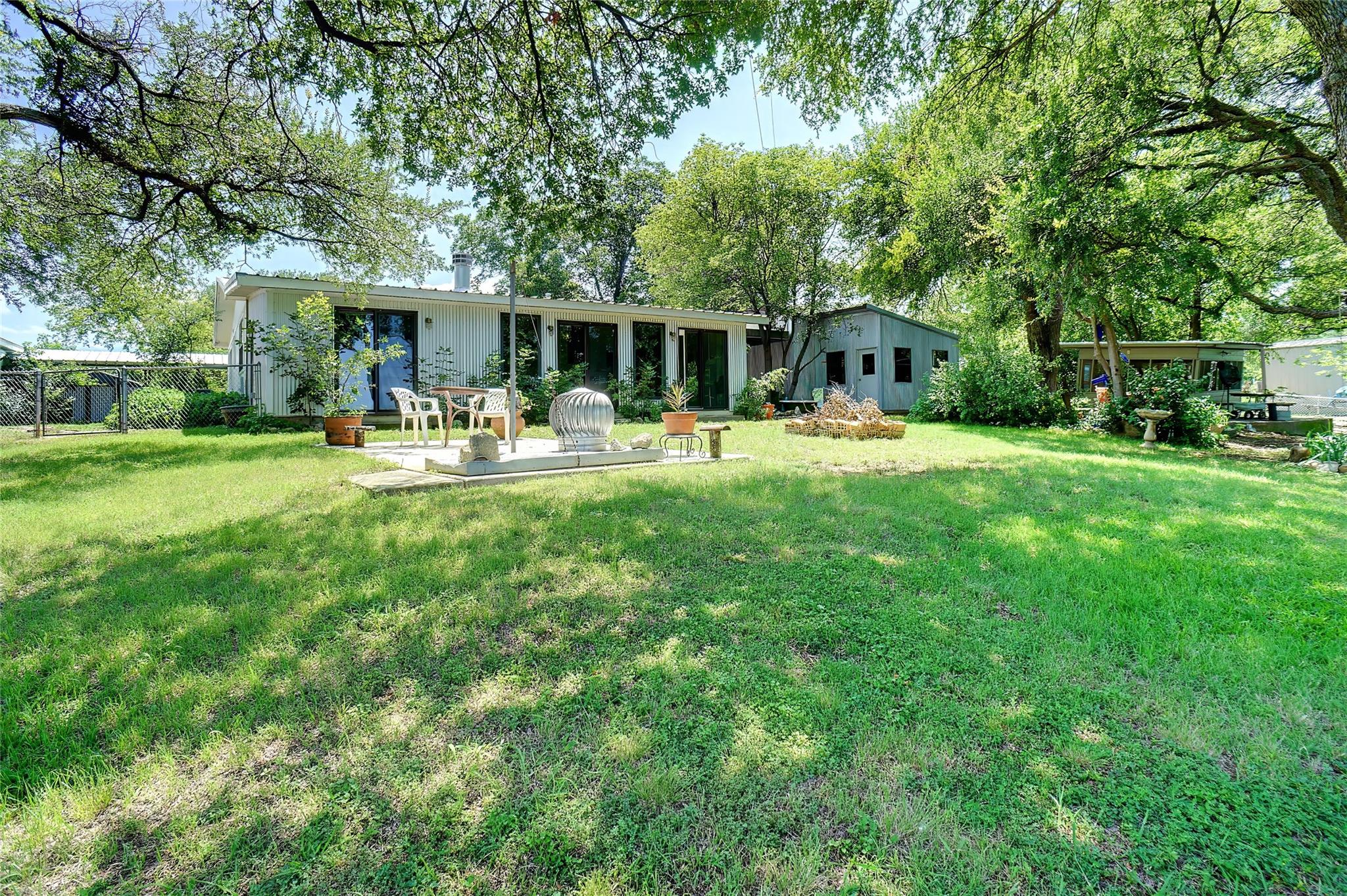 Lake Bridgeport, Texas, 76426, United States, 3 Bedrooms Bedrooms, ,3 BathroomsBathrooms,Residential,For Sale,1989947