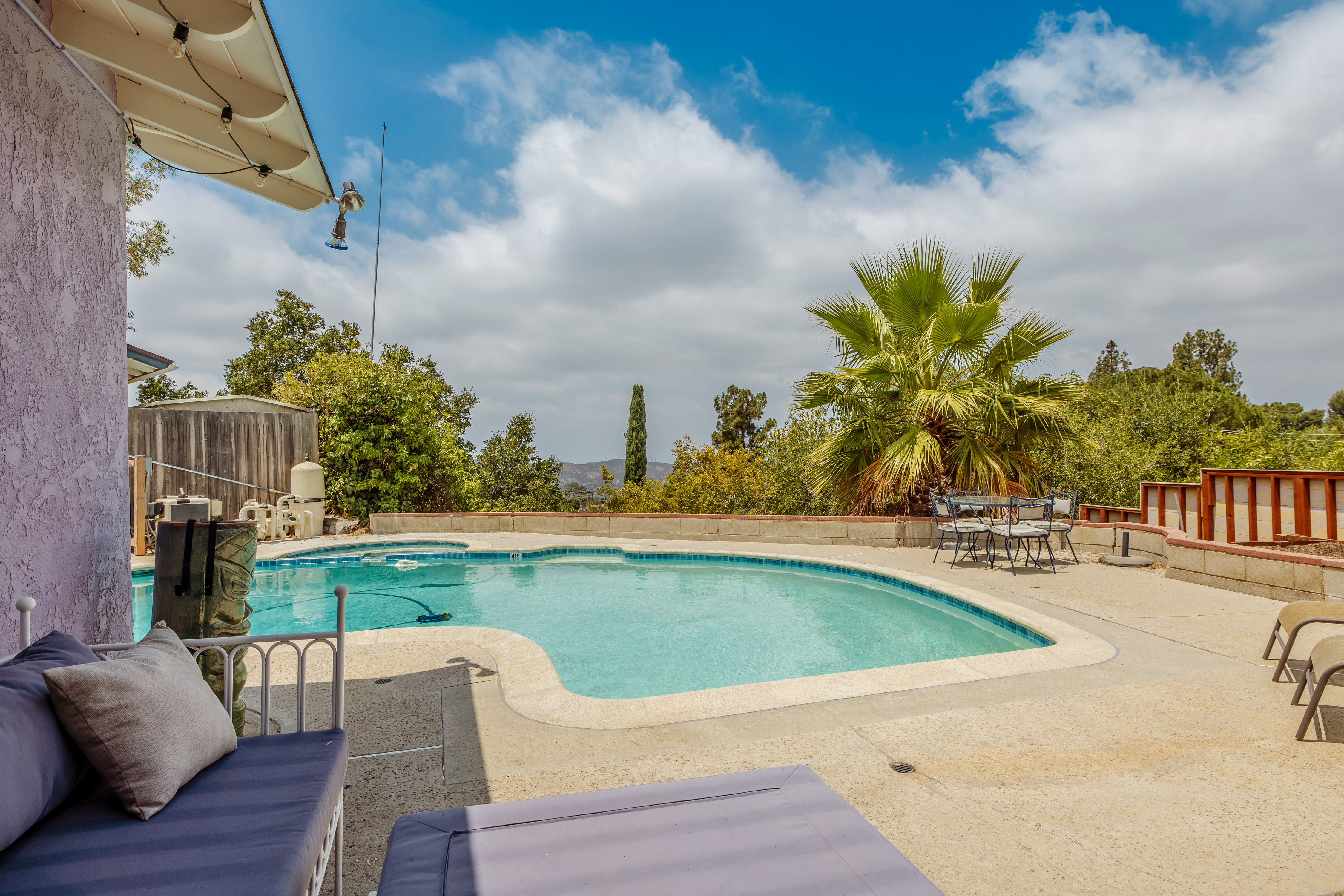  7129 Samoa Place, Los Angeles, CA 91042 - 物件實景