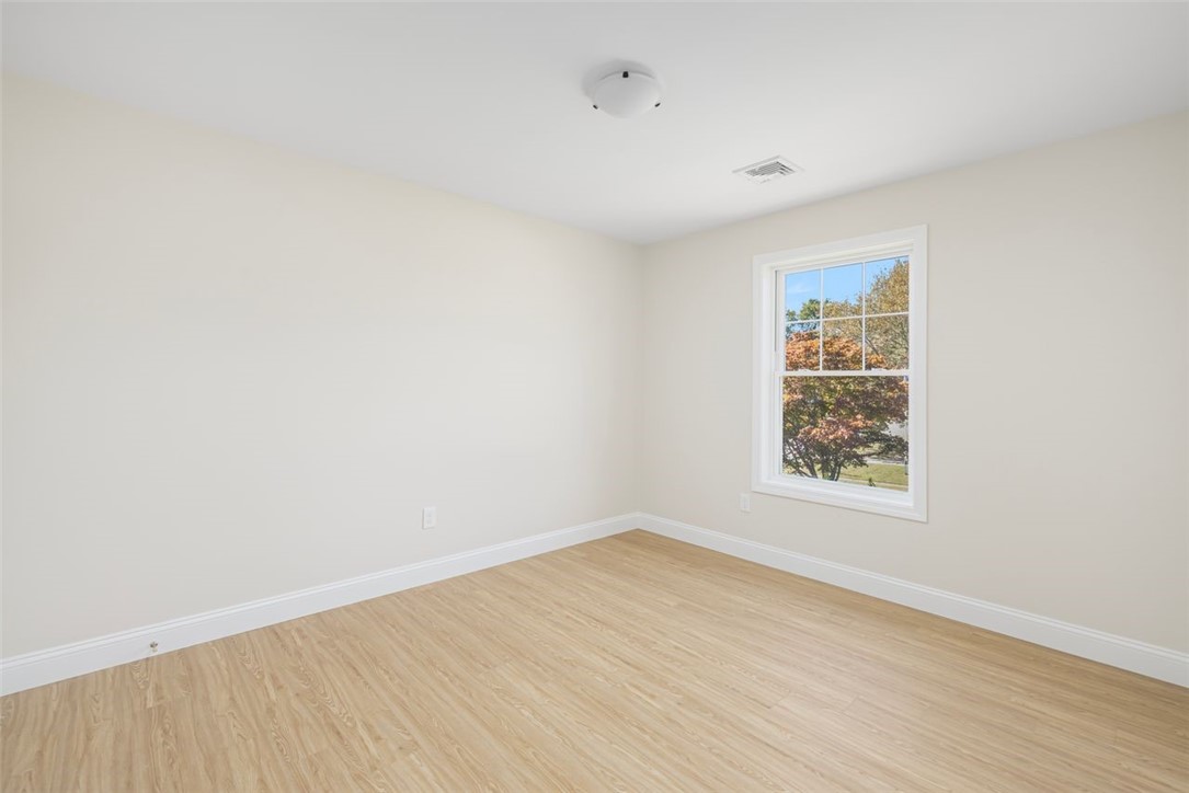 Warwick, Rhode Island, 02889, United States, 4 Bedrooms Bedrooms, ,4 BathroomsBathrooms,Residential,For Sale,2002981