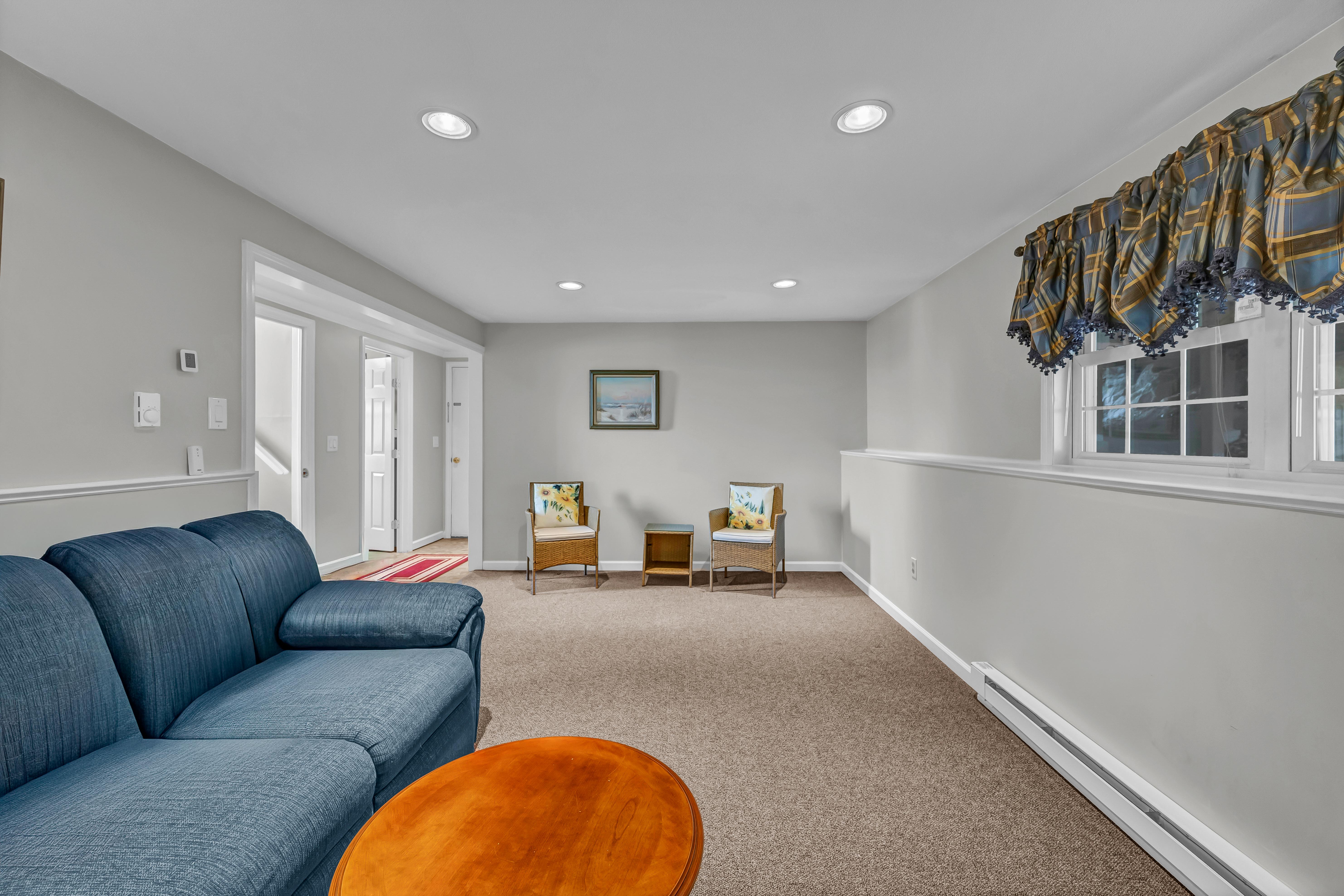  Beautifully Maintained Home - 物件實景