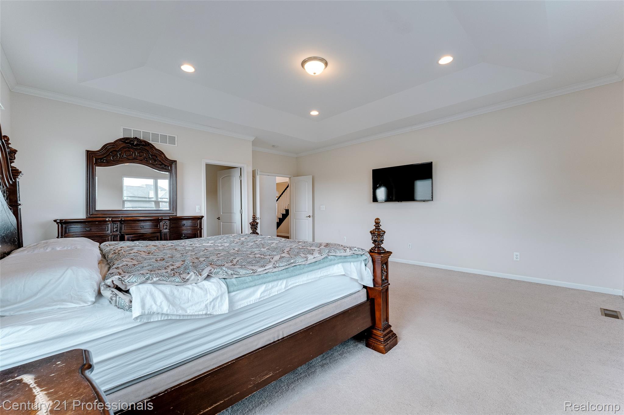 Canton, Michigan, 48187, United States, 5 Bedrooms Bedrooms, ,6 BathroomsBathrooms,Residential,For Sale,1908049