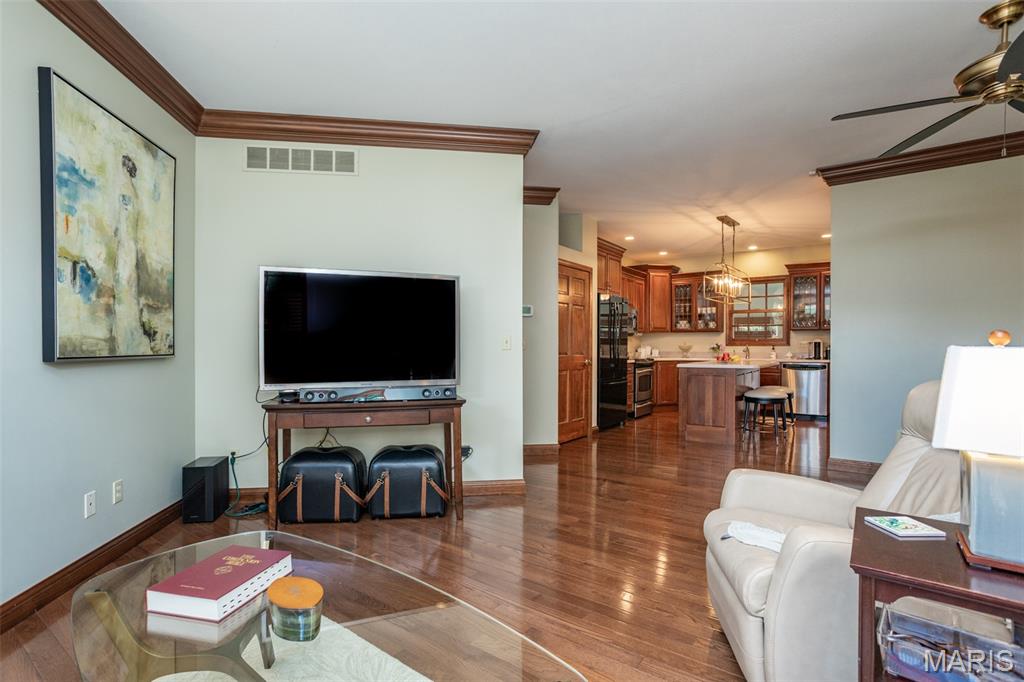 Godfrey, Illinois, 62035, United States, 3 Bedrooms Bedrooms, ,3 BathroomsBathrooms,Residential,For Sale,1940869