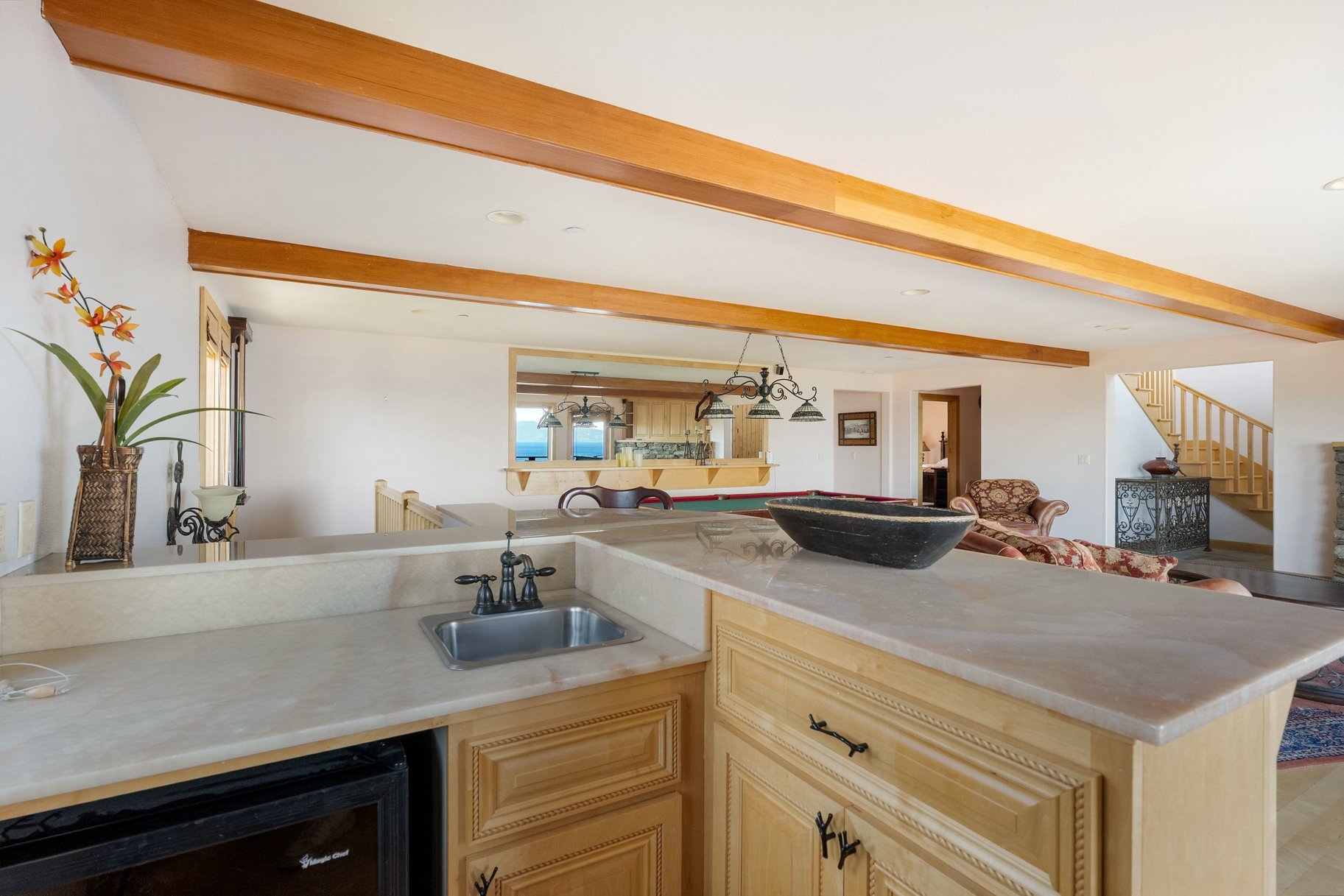  West Shore Mountain Retreat with Breathtaking Lake Views - 物件實景