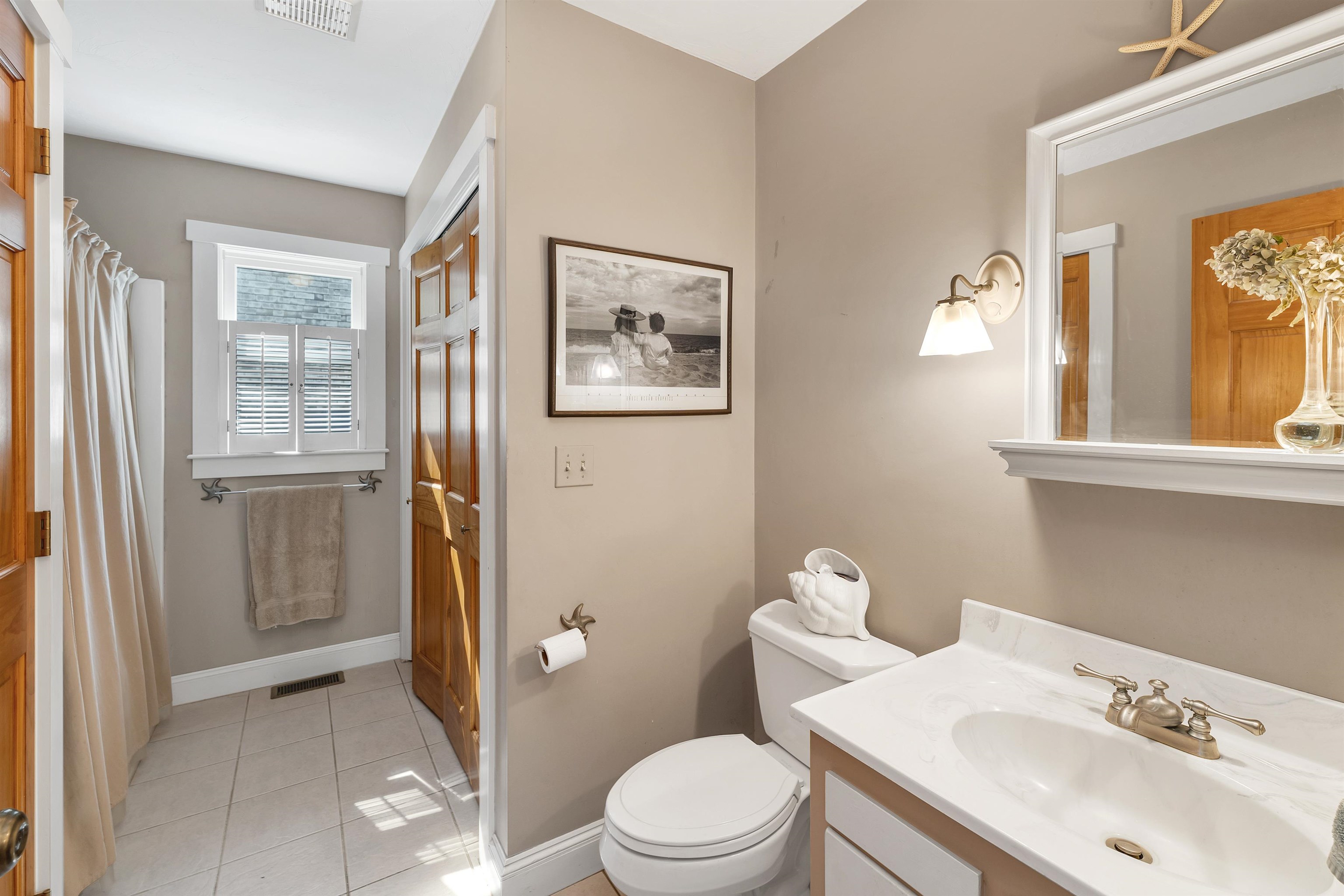 Gilford, New Hampshire, 03249, United States, 3 Bedrooms Bedrooms, ,3 BathroomsBathrooms,Residential,For Sale,1875899