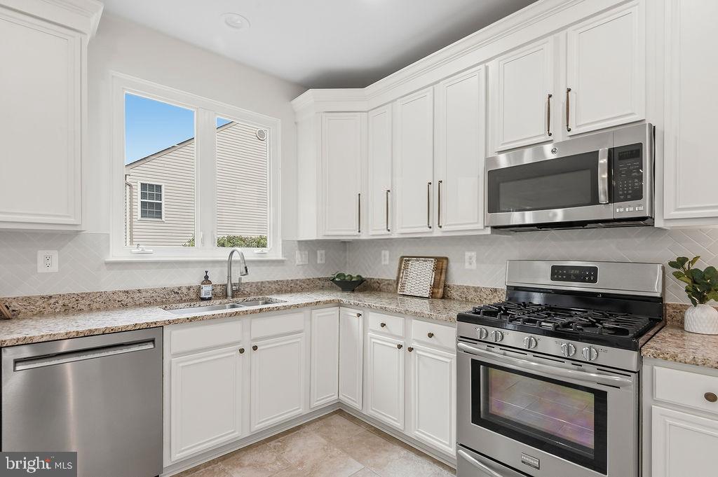 Fairfax, Virginia, 22033, United States, 3 Bedrooms Bedrooms, ,4 BathroomsBathrooms,Residential,For Sale,2048066