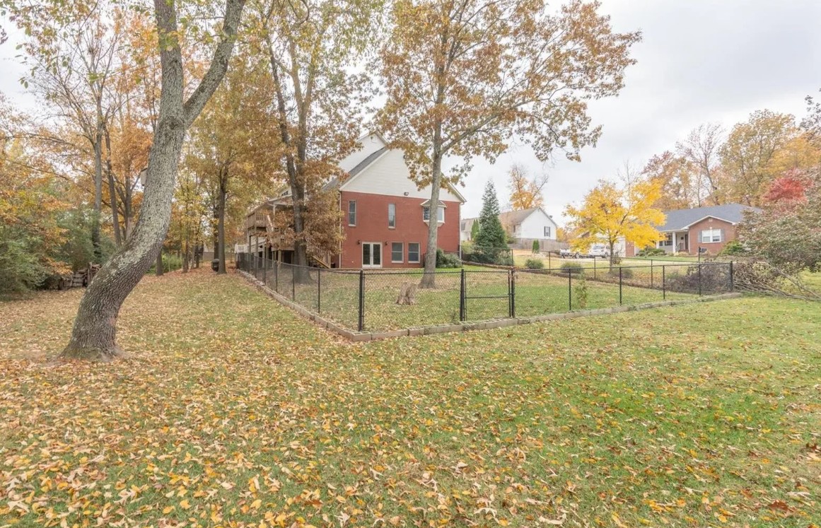 Poplar Bluff, Missouri, 63901, United States, 5 Bedrooms Bedrooms, ,5 BathroomsBathrooms,Residential,For Sale,2000357