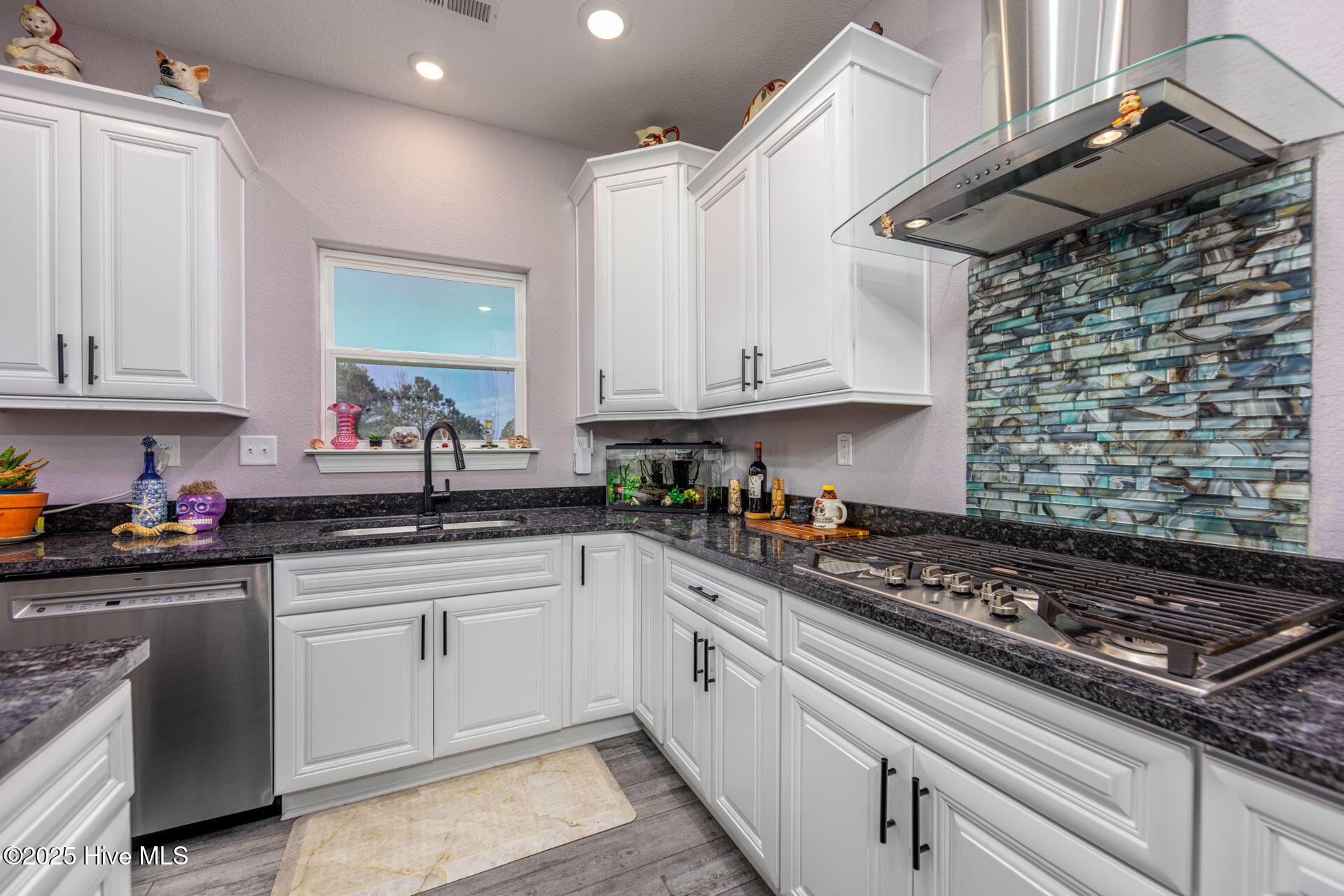 Elizabeth City, North Carolina, 27909, United States, 4 Bedrooms Bedrooms, ,3 BathroomsBathrooms,Residential,For Sale,1729027
