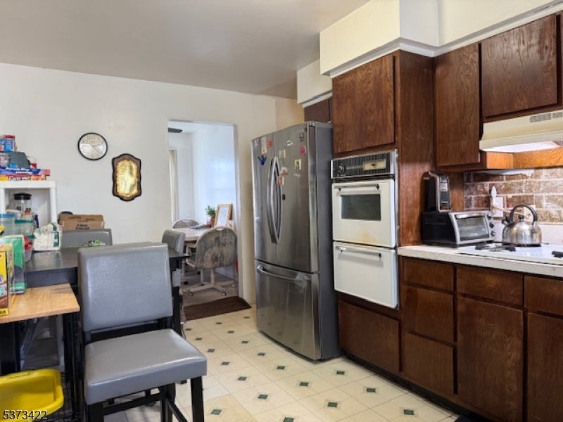 Roselle Boro, New Jersey, 07203, United States, ,2 BathroomsBathrooms,Residential,For Sale,1899301