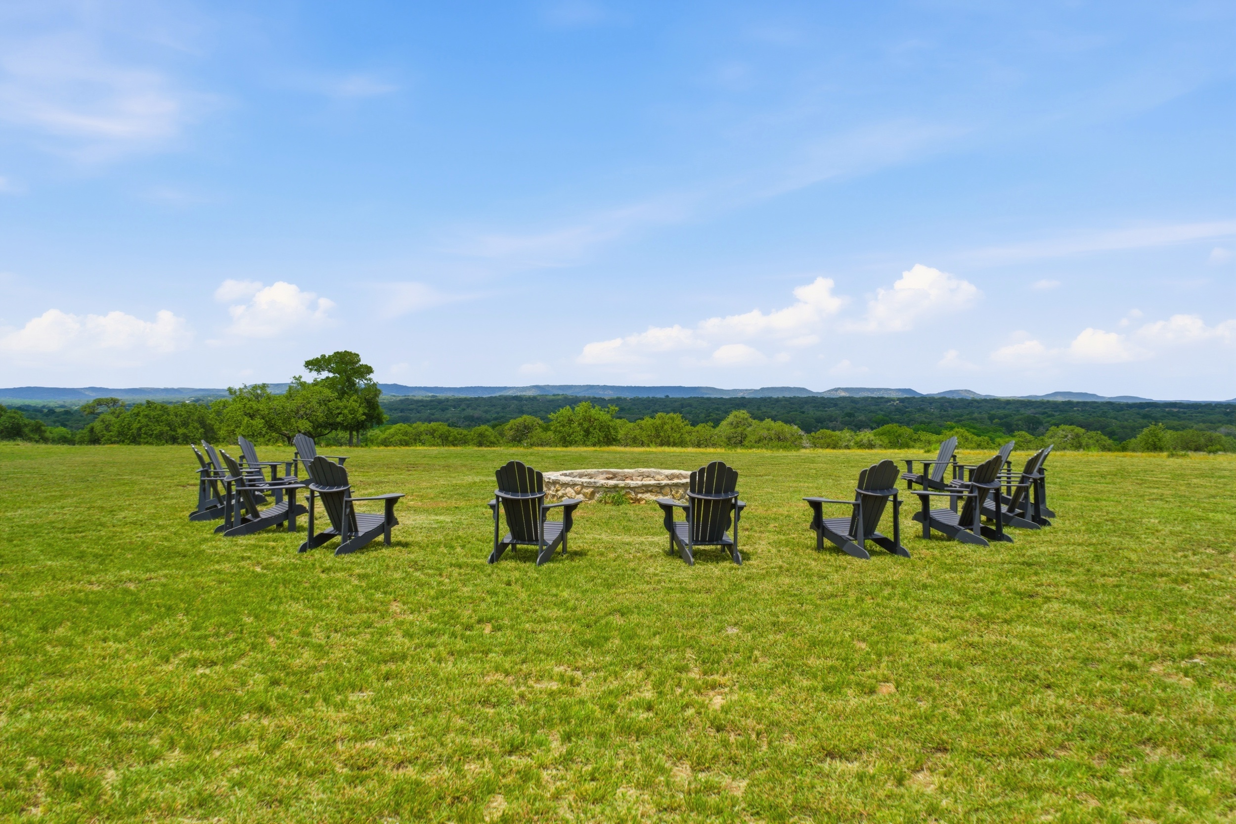  Rolling Oaks Ranch: The Pinnacle of Private Estate Living - 物件實景